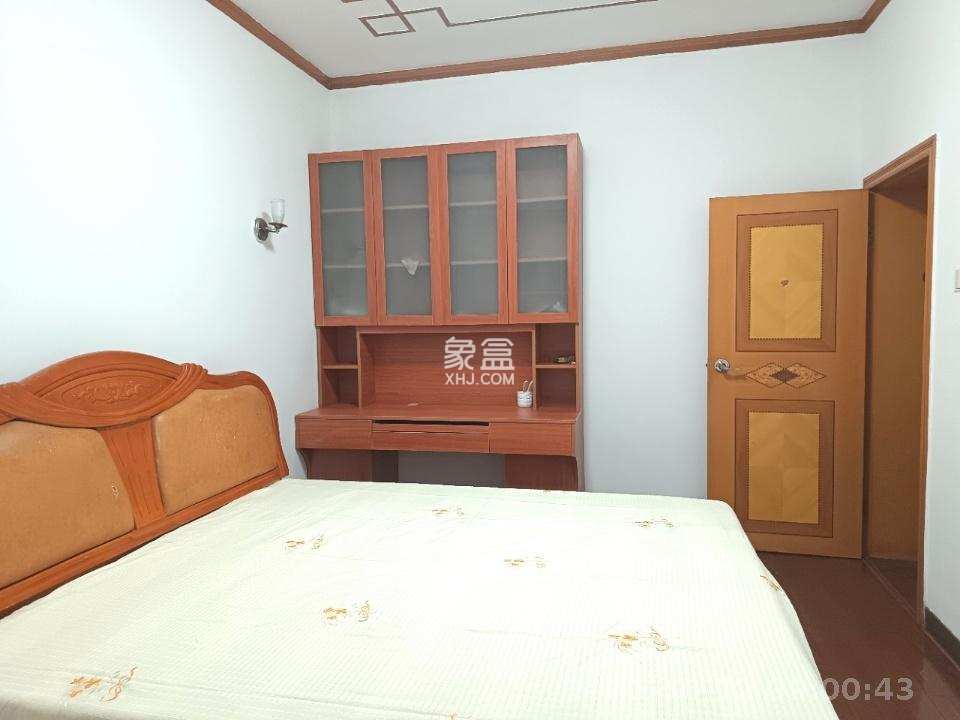 长城花园 3室1厅1卫 2500.0元/月 长城花园 3室1厅1卫 2500.0元/月室内图