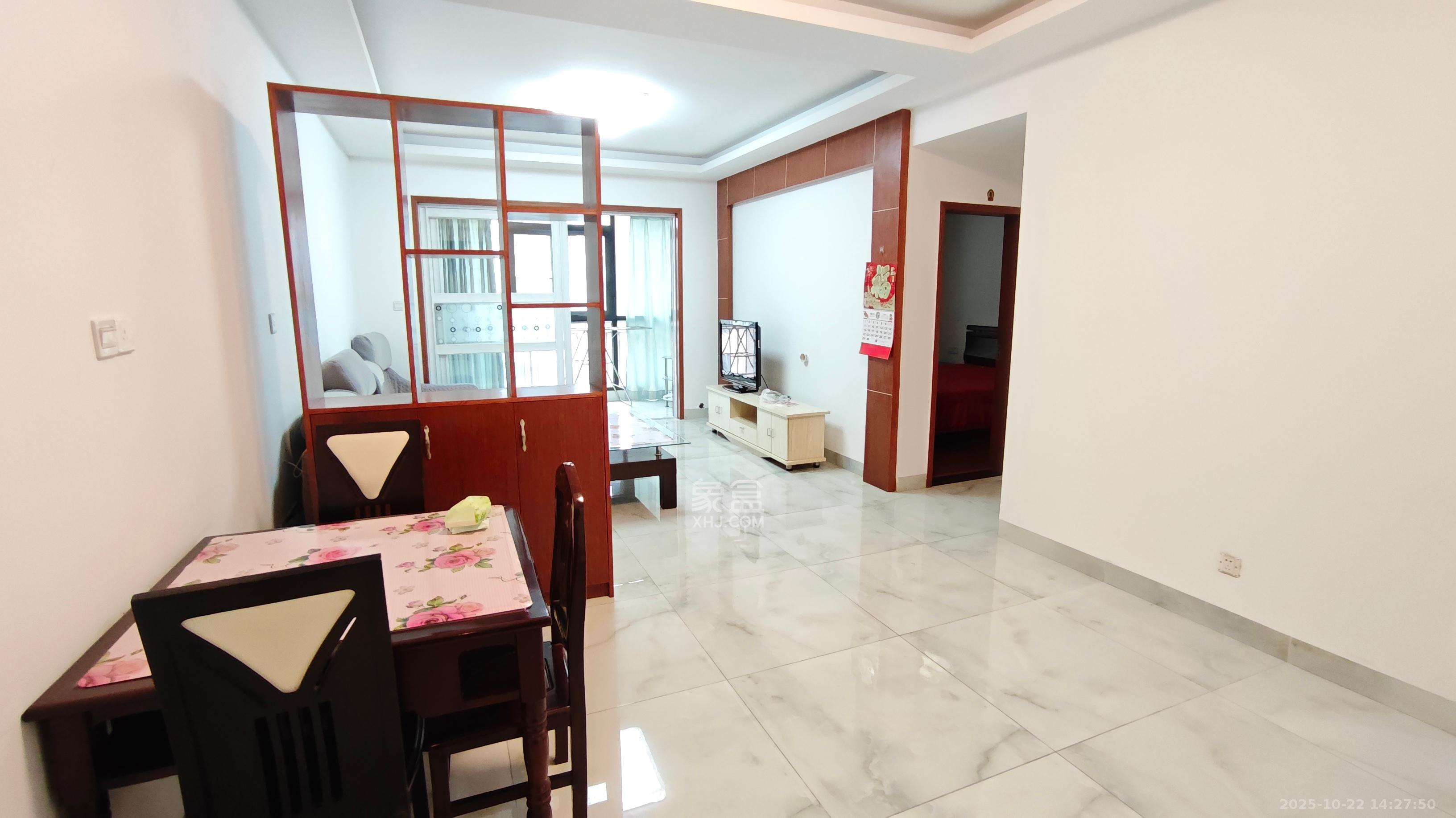 湘电友谊一号 2室2厅1卫 1300.0元/月 湘电友谊一号 2室2厅1卫 1300.0元/月室内图