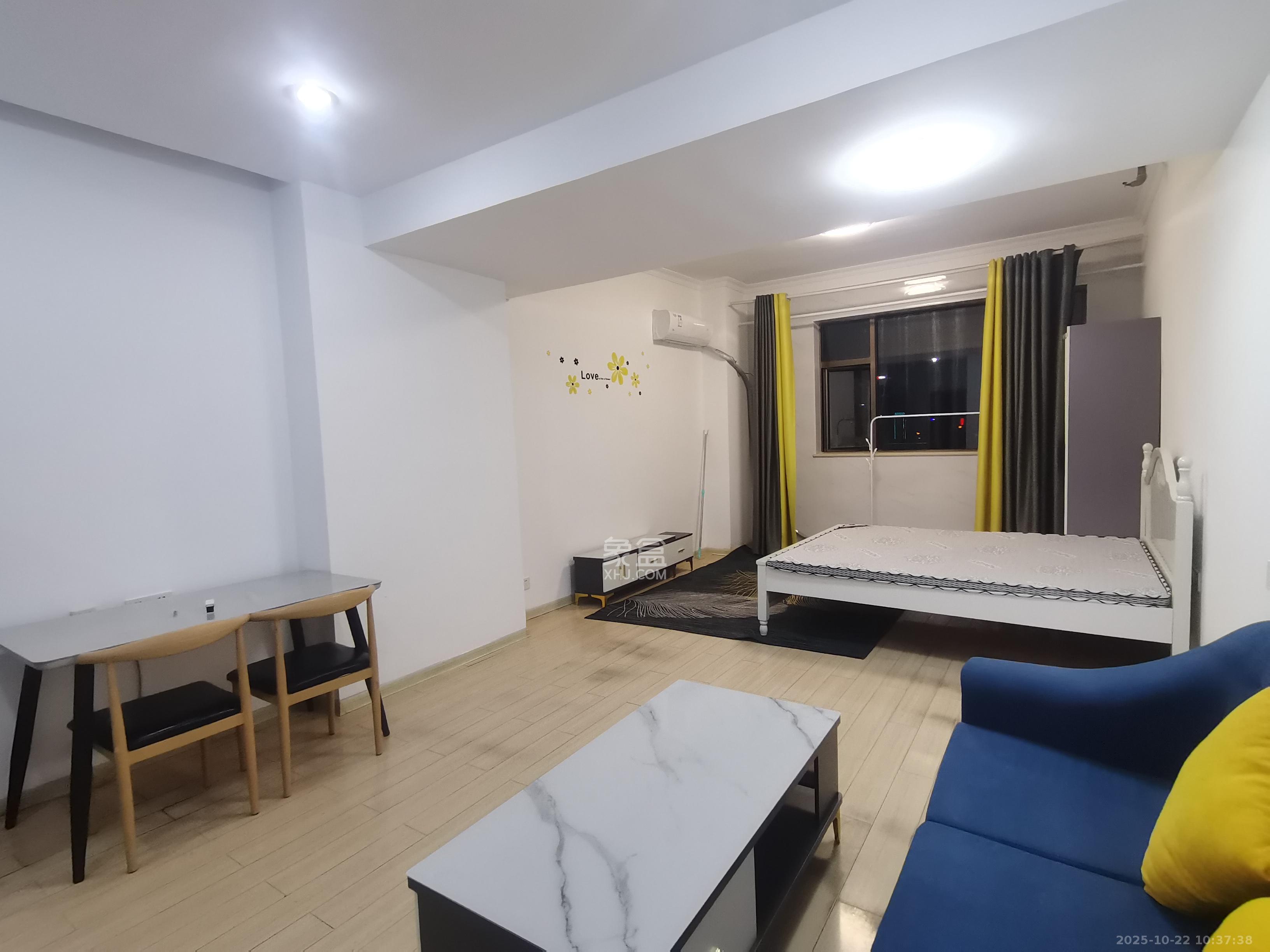 昊天大厦  1室1厅1卫    1900.0元/月