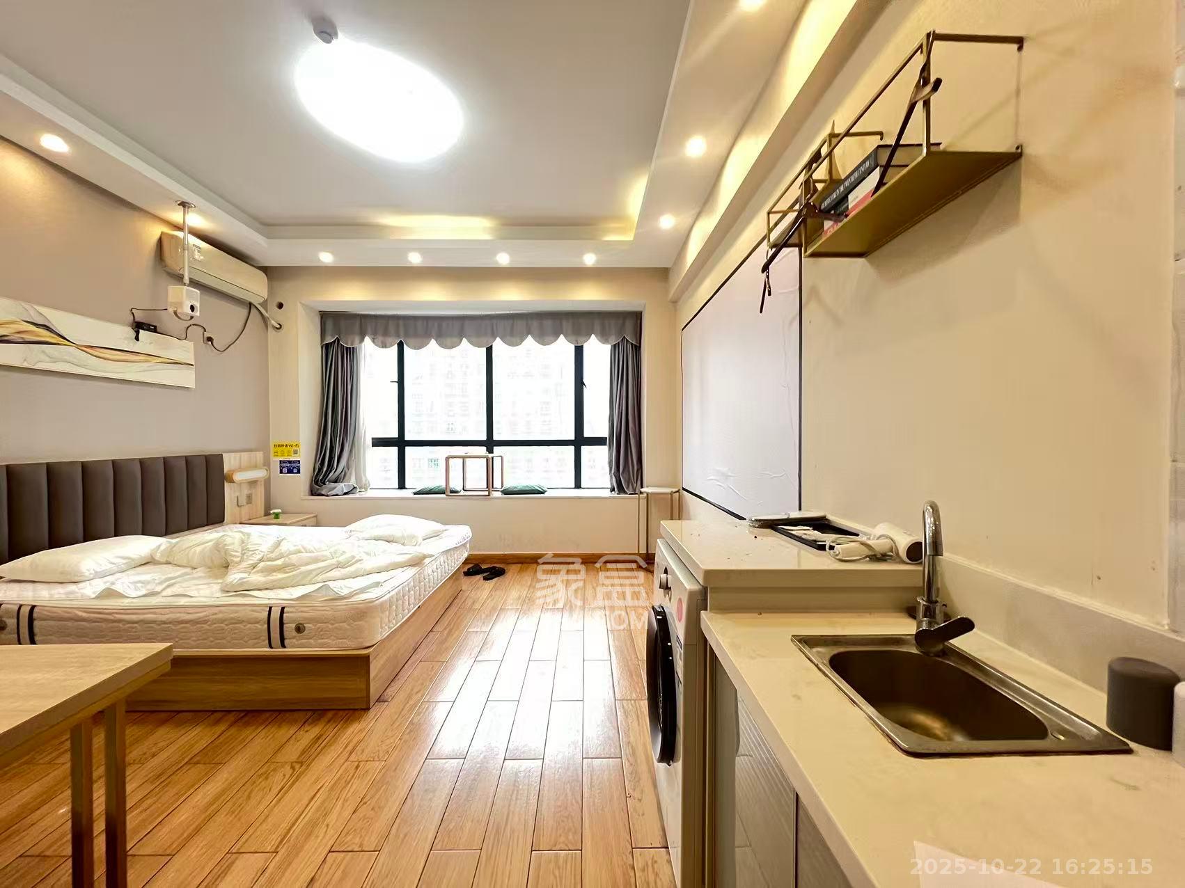 洋湖时代  1室1厅1卫    1000.0元/月 洋湖时代  1室1厅1卫    1000.0元/月