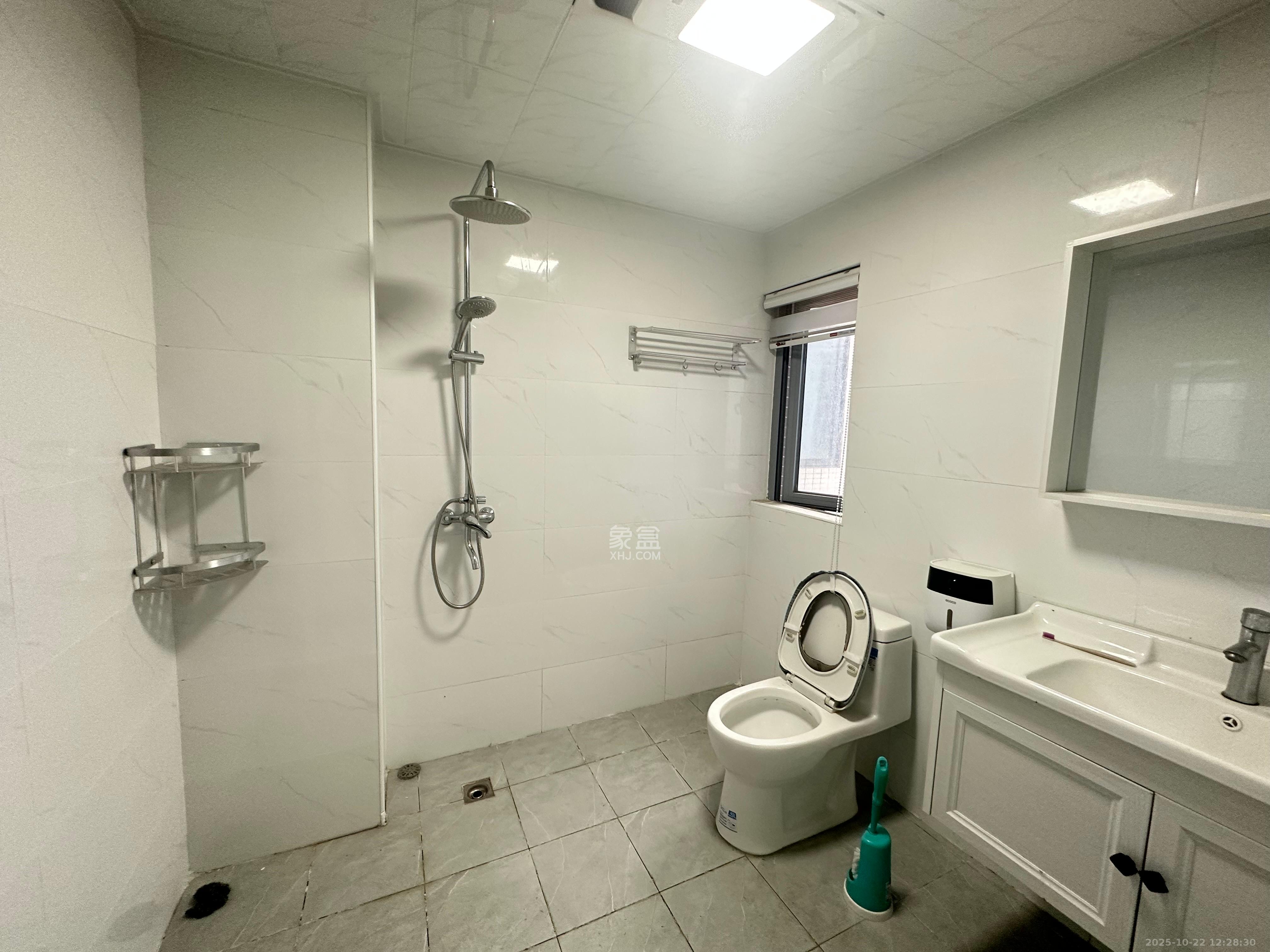 保利天禧D区  4室2厅1卫    4000.0元/月 保利天禧D区  4室2厅1卫    4000.0元/月室内图