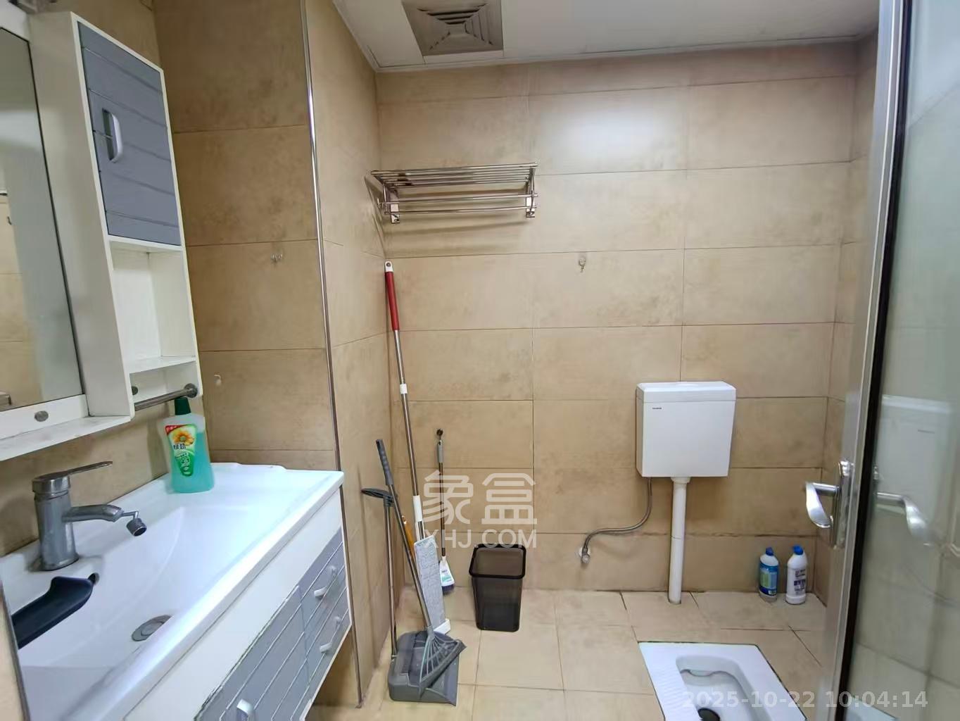 上峰苑(兰亭玥岛) 1室1厅1卫 1500.0元/月 上峰苑(兰亭玥岛) 1室1厅1卫 1500.0元/月室内图