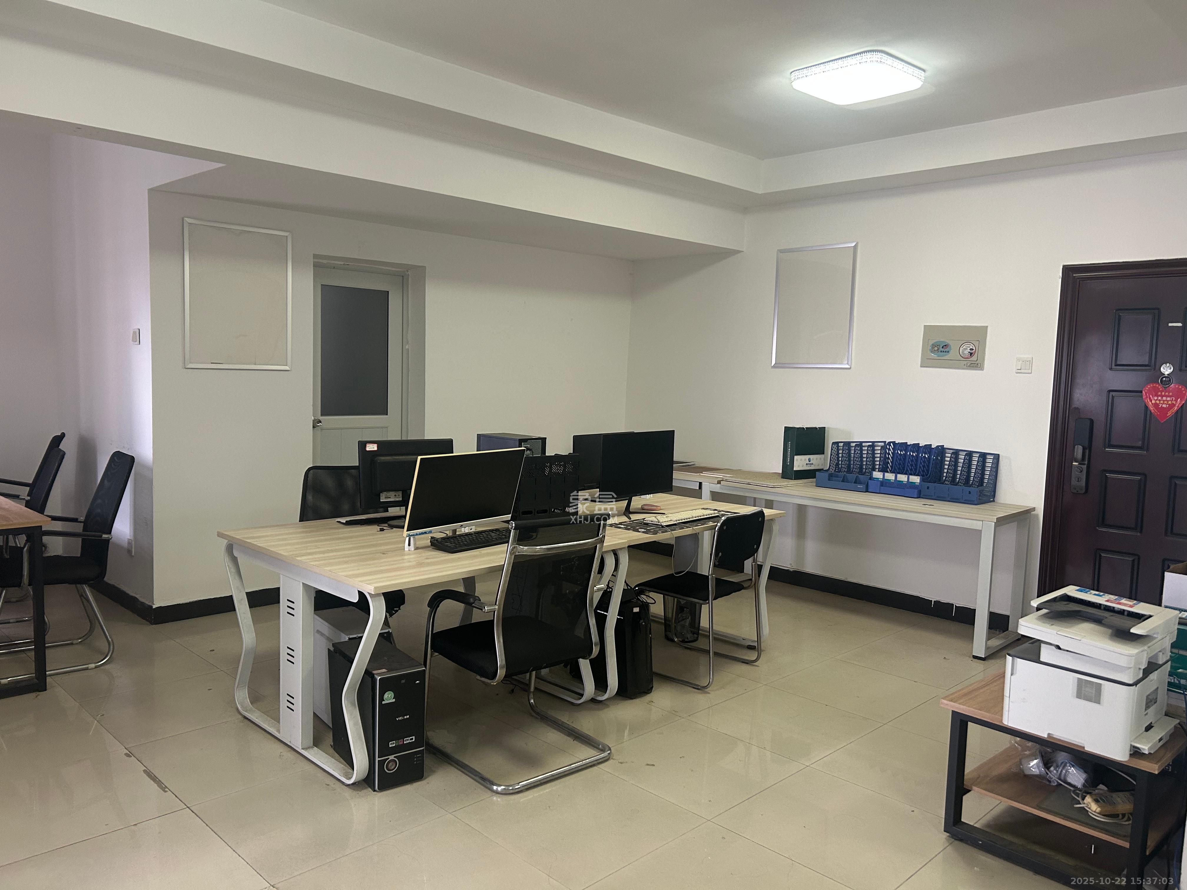 鑫远杰座  2室2厅1卫    5600.0元/月室内图