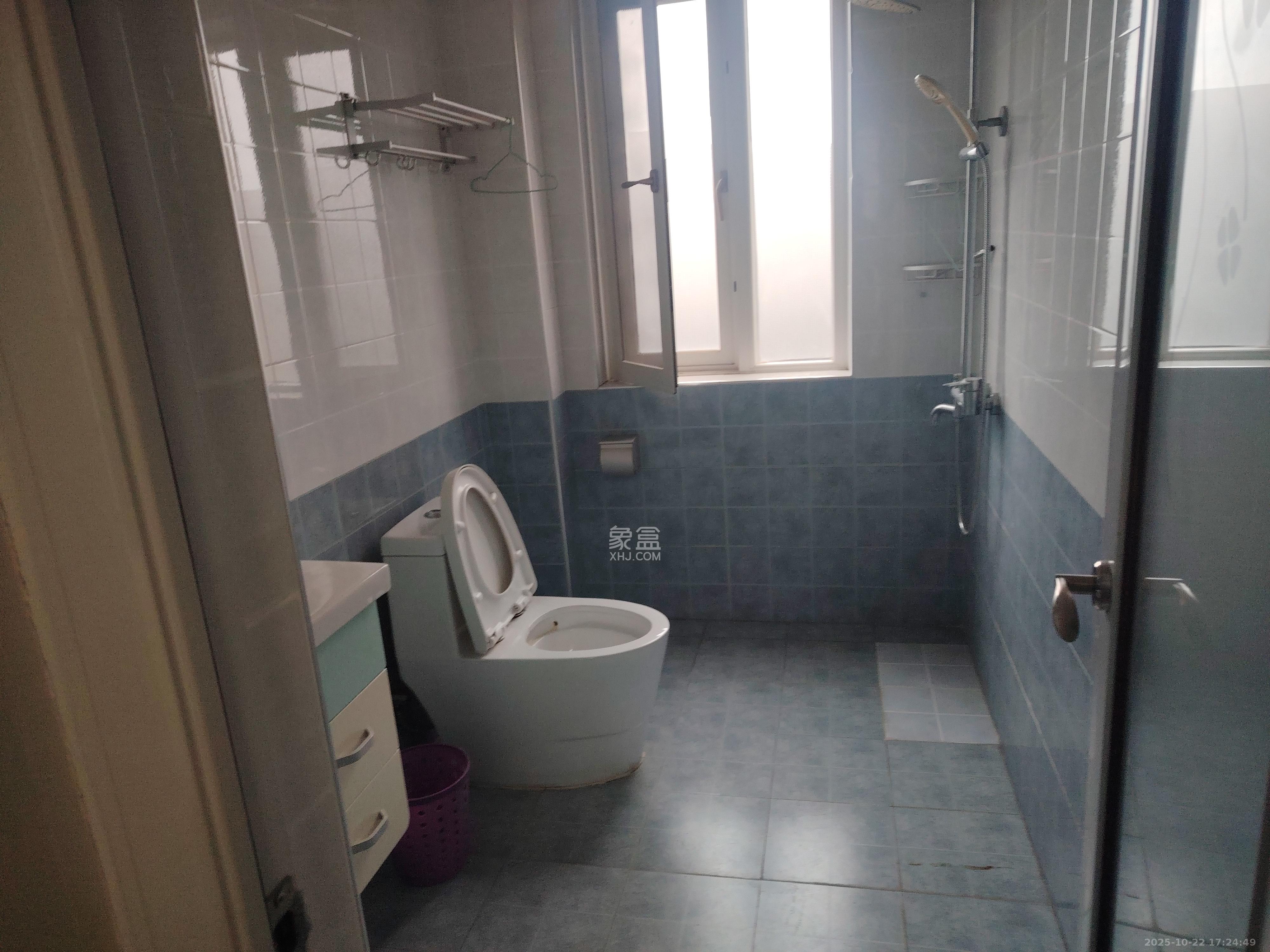 湘府十城（汇财御景湾新寓,汇财国际）  3室2厅2卫    2500.0元/月室内图