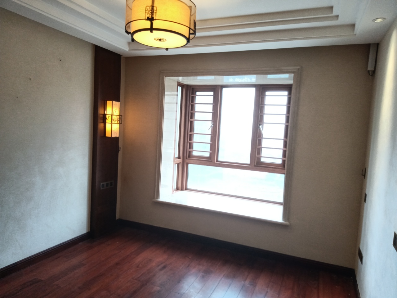 海阔天空-国瑞城三期（铂仕苑）  3室2厅2卫    360.0万室内图