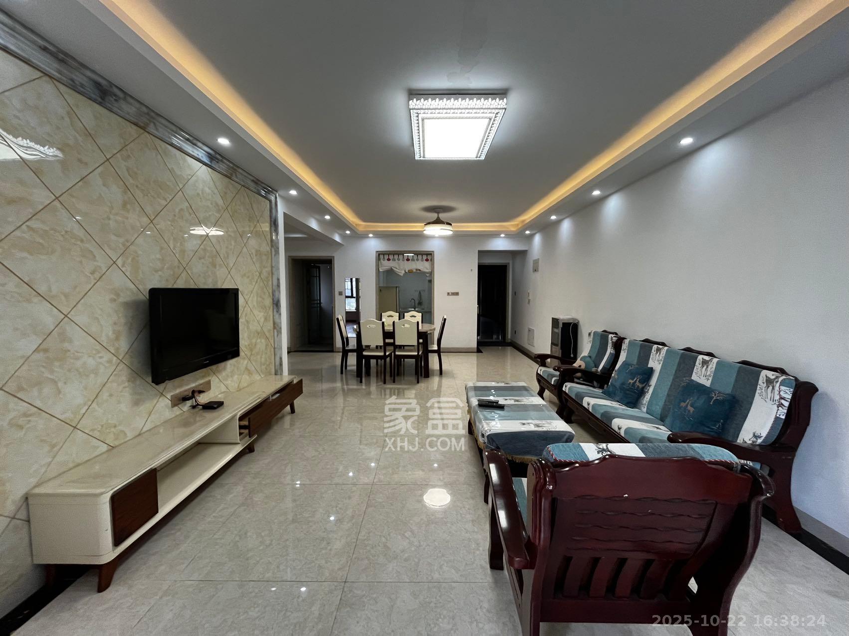 和润园一、二期 3室2厅1卫 2100.0元/月 和润园一、二期 3室2厅1卫 2100.0元/月室内图