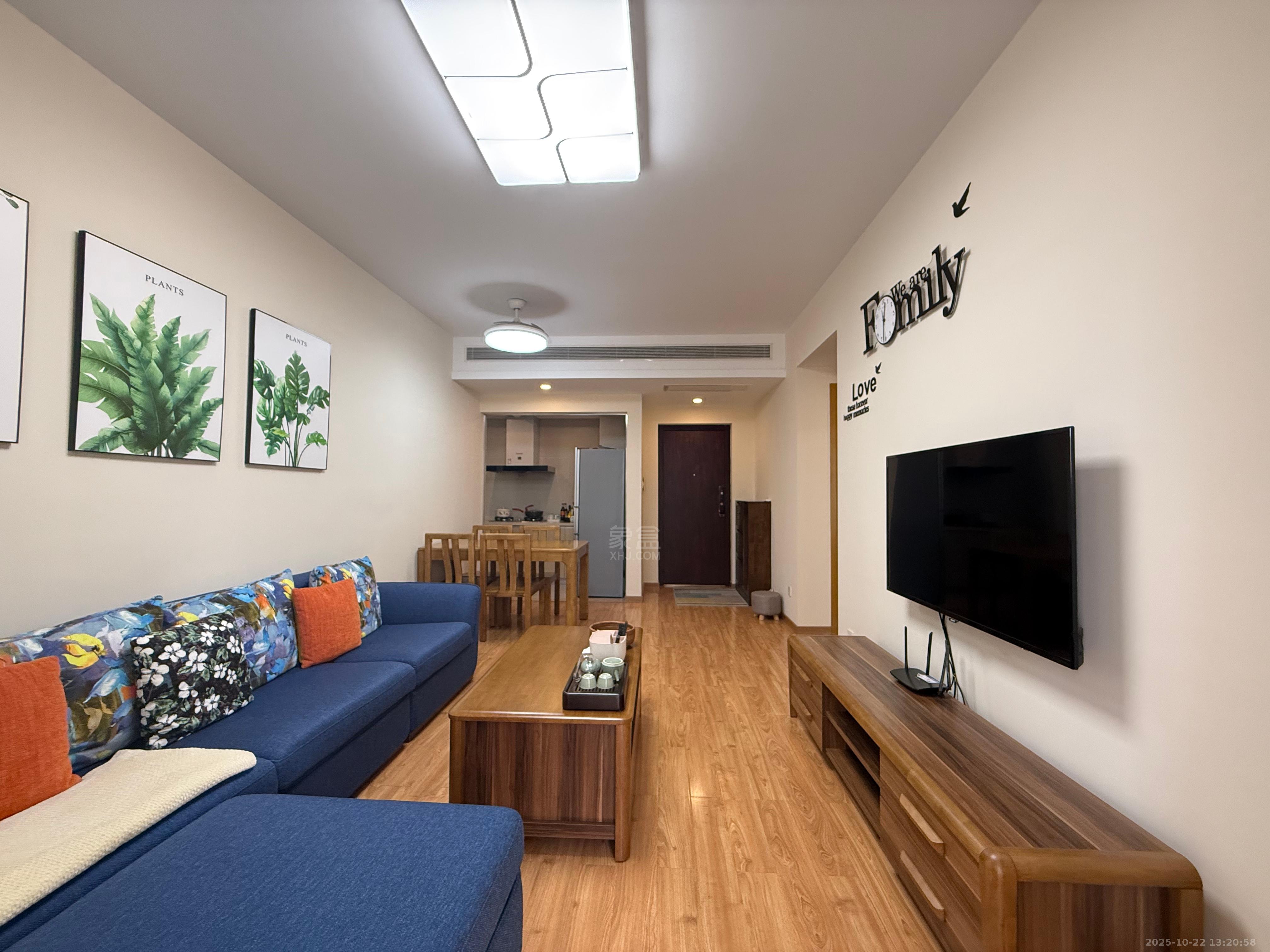 晋合湘水湾三期  2室2厅1卫    2500.0元/月室内图