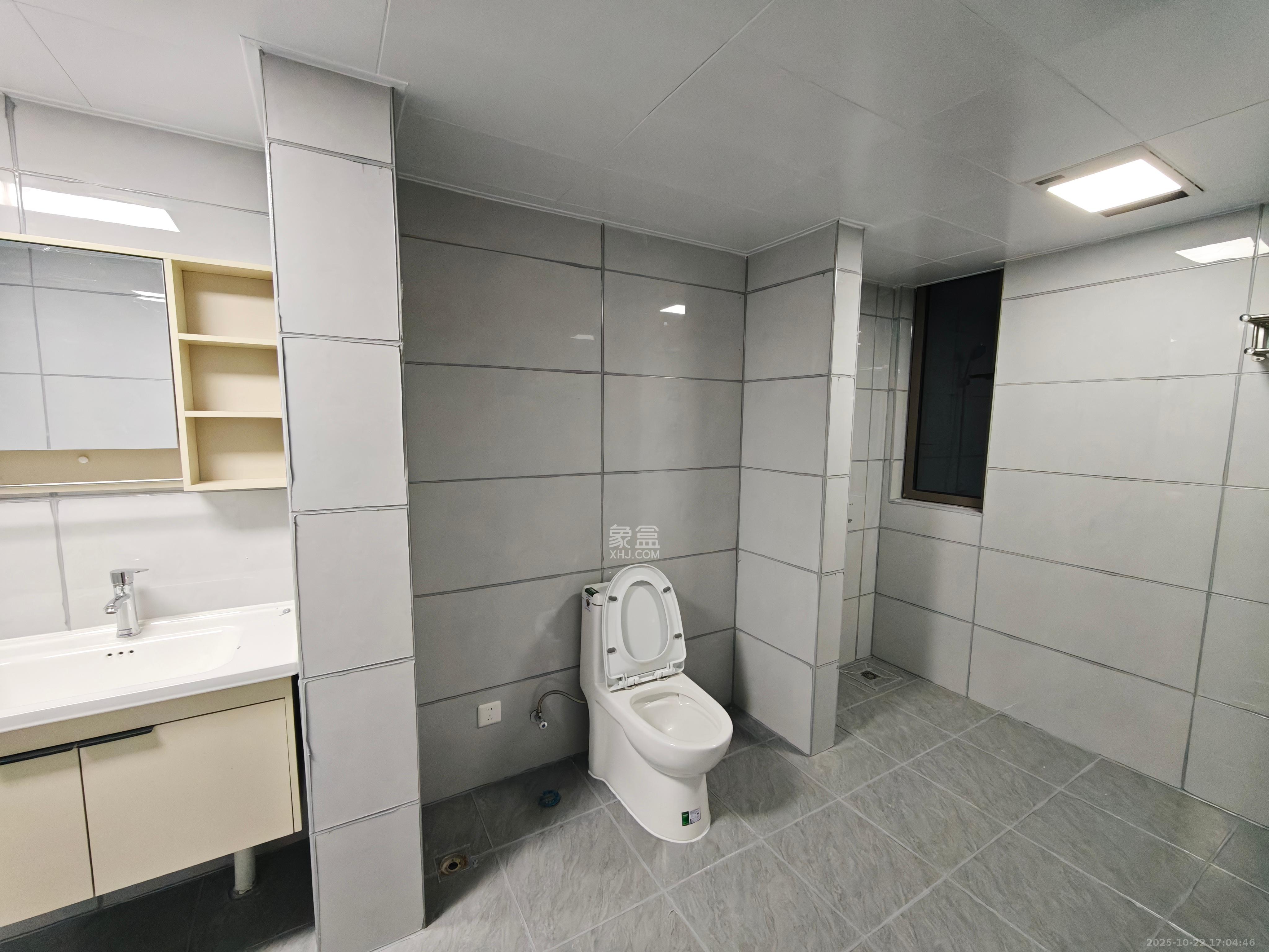 长沙檀府 4室2厅2卫 8000.0元/月 长沙檀府 4室2厅2卫 8000.0元/月室内图