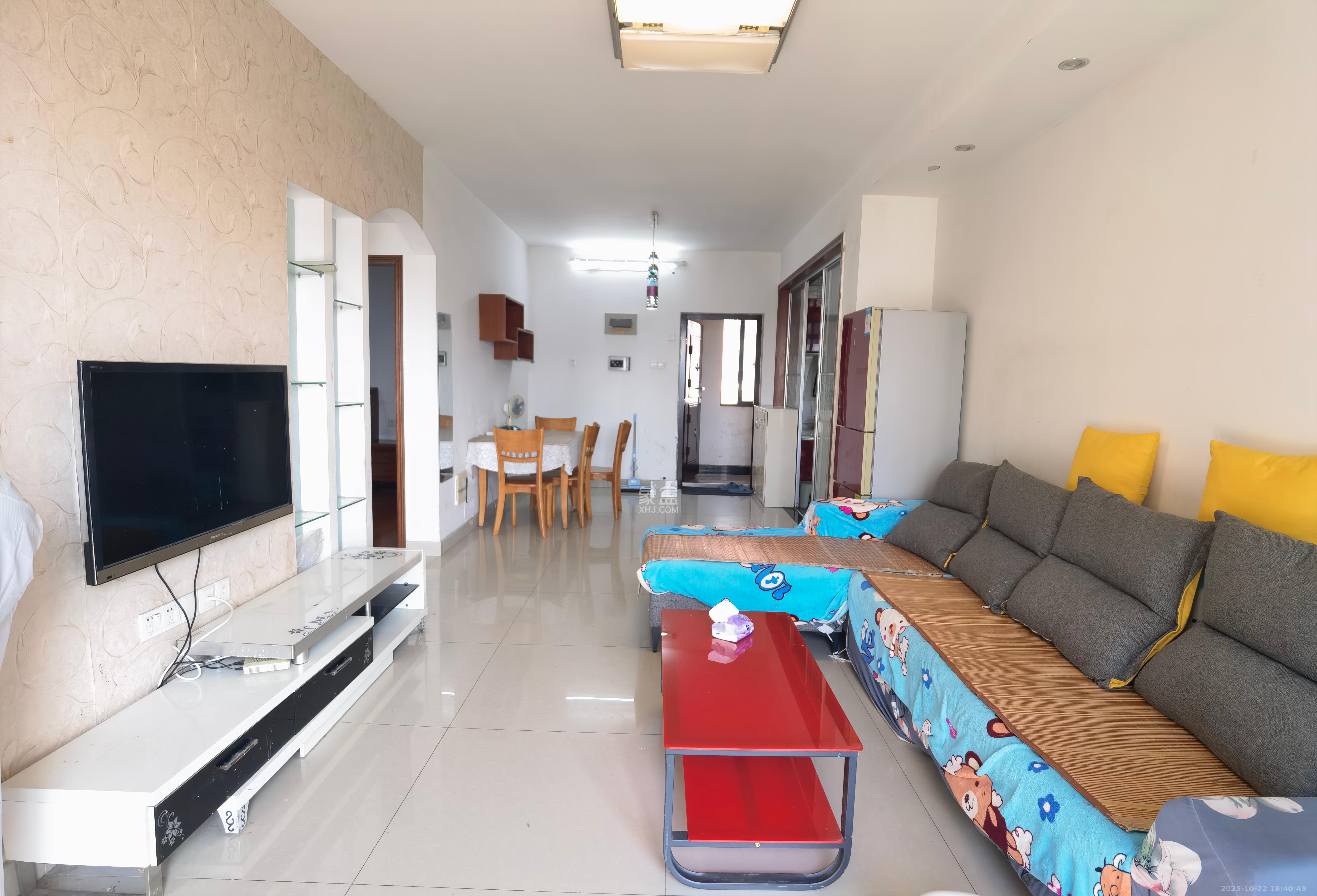 中信文化广场(中信新城二期)  2室2厅1卫    1700.0元/月 中信文化广场(中信新城二期)  2室2厅1卫    1700.0元/月