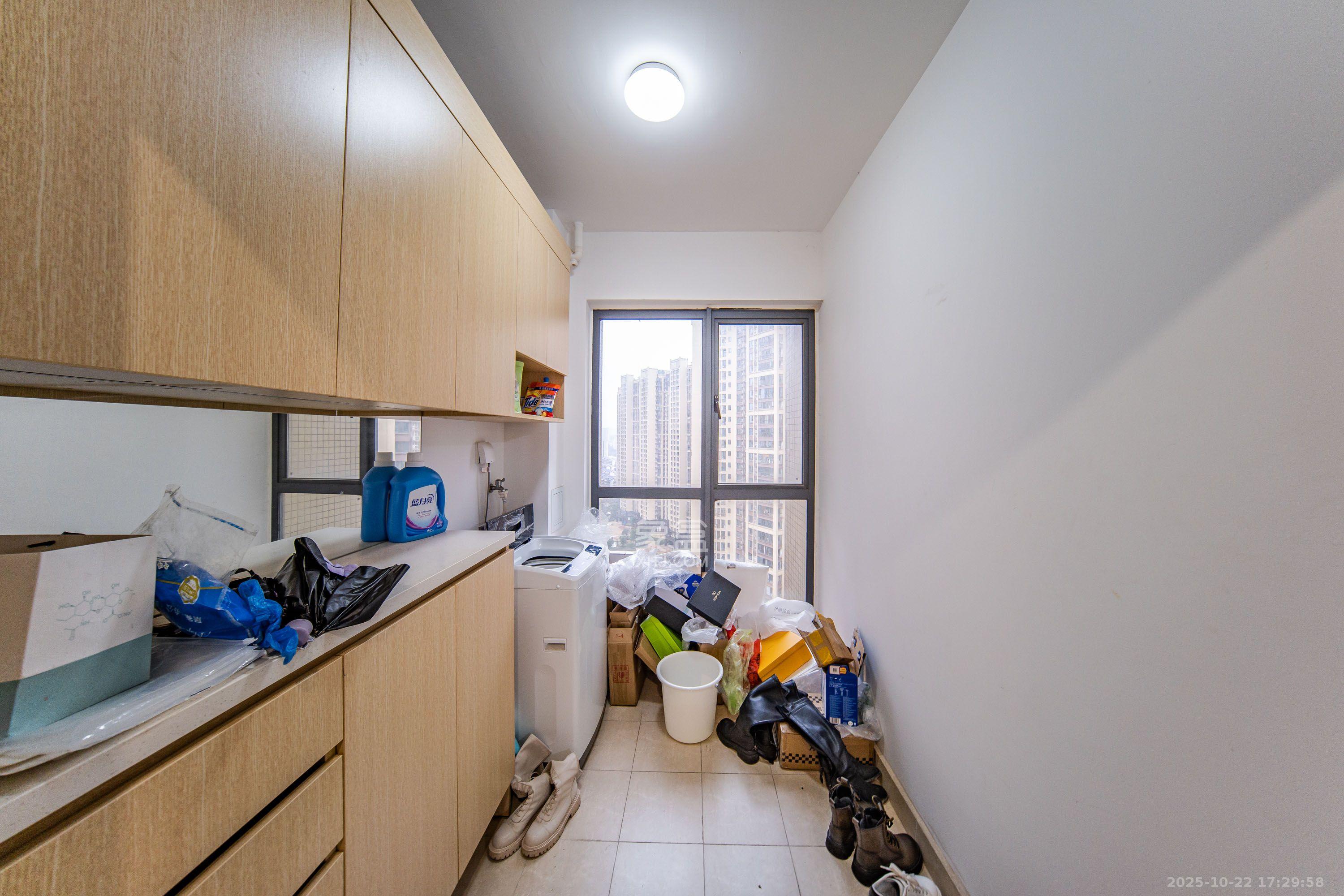 兰亭湾畔  4室2厅2卫    3200.0元/月室内图