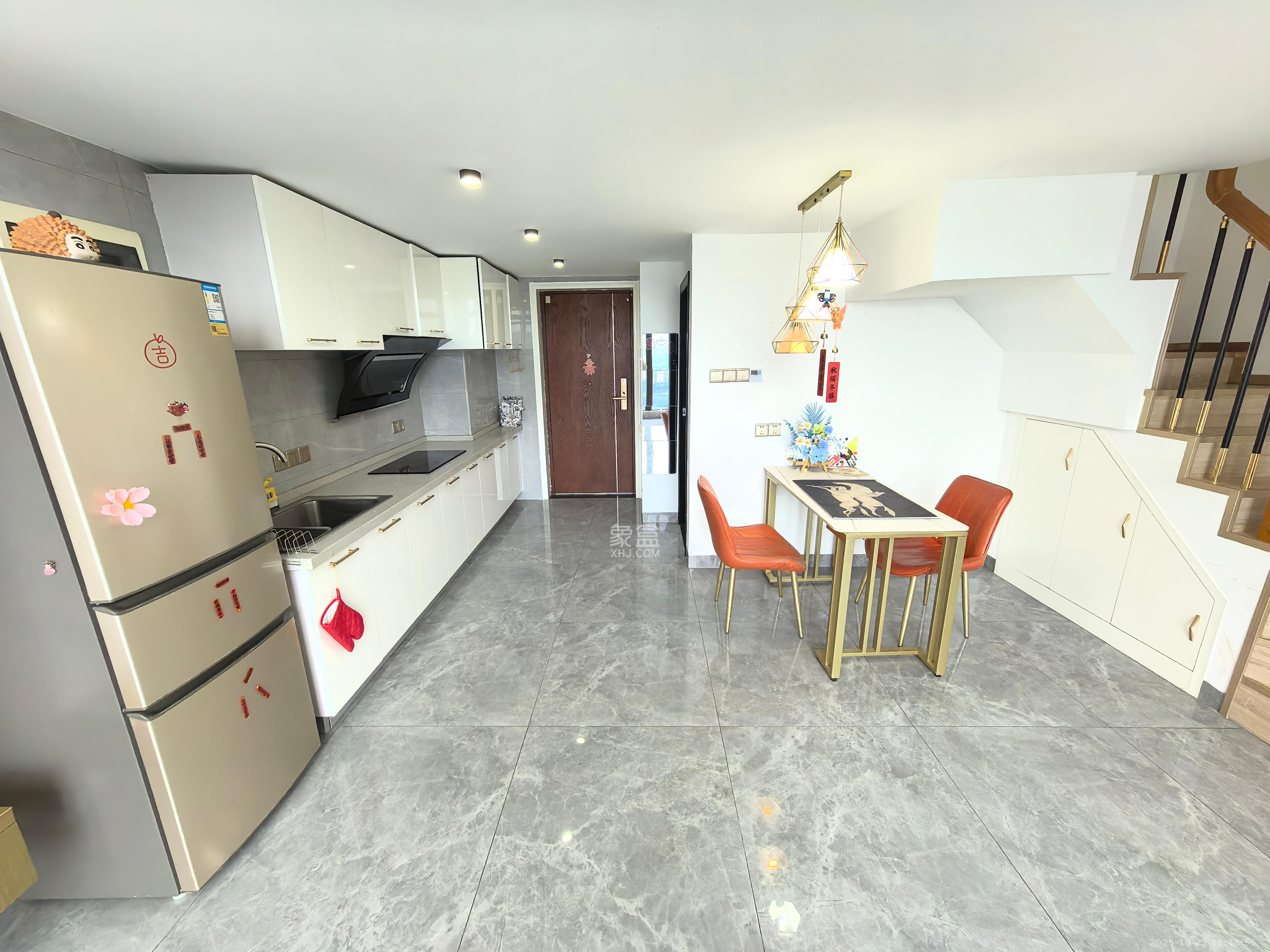 达美溪湖湾  2室1厅1卫    3200.0元/月 达美溪湖湾  2室1厅1卫    3200.0元/月室内图