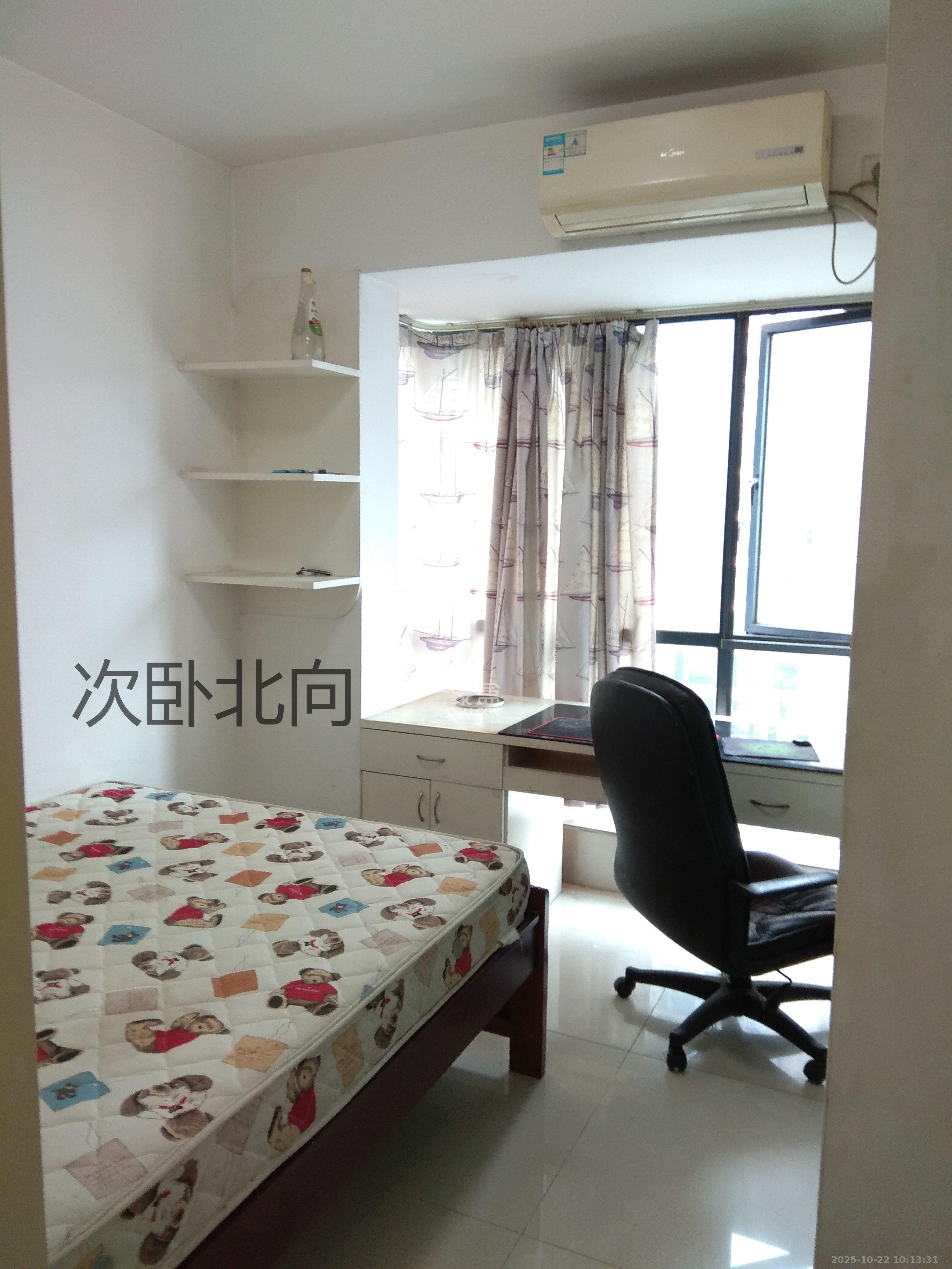 融圣国际 2室2厅1卫 2600.0元/月 融圣国际 2室2厅1卫 2600.0元/月室内图