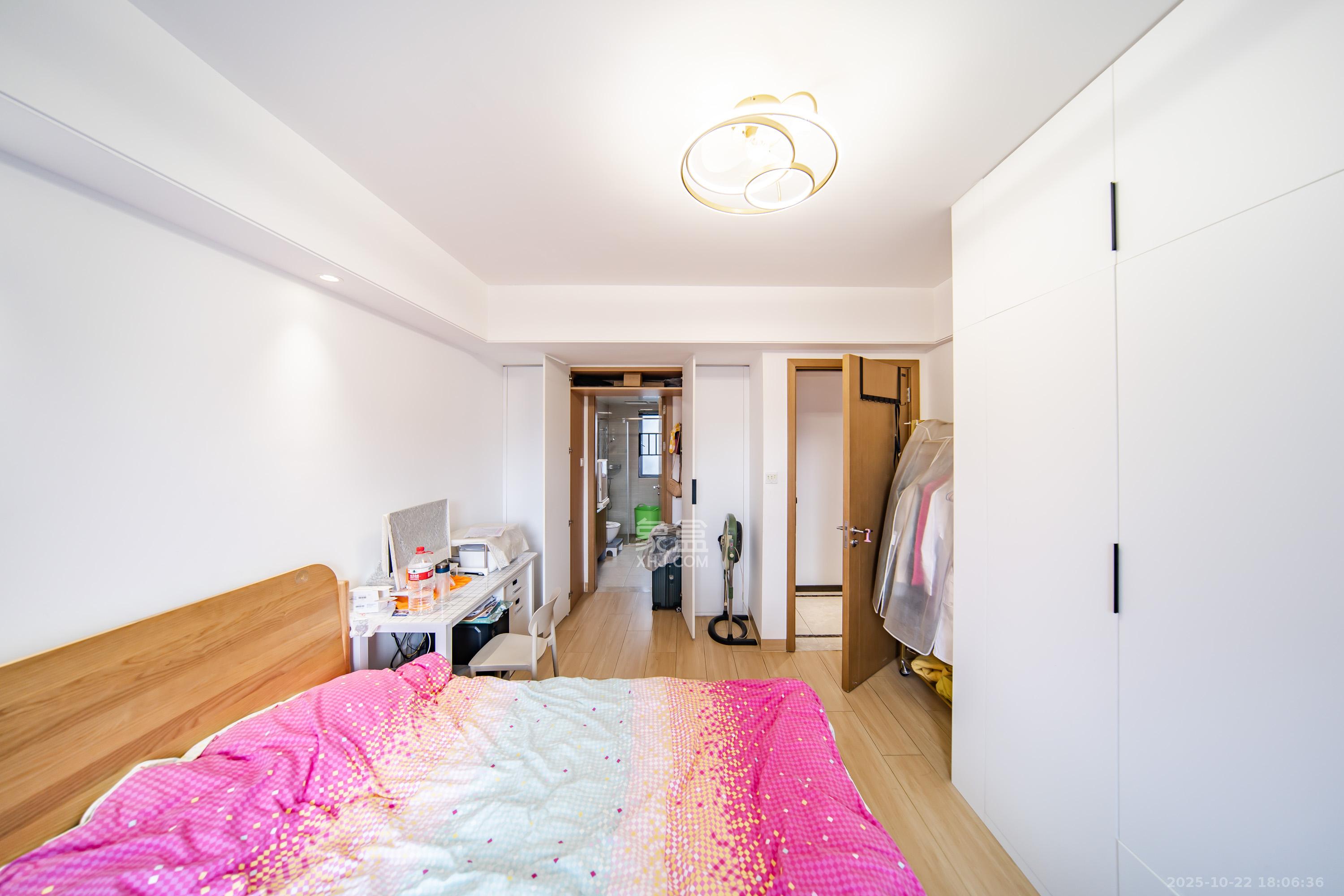 深业鹭栖府 4室2厅2卫 228.0万 深业鹭栖府 4室2厅2卫 228.0万卧室