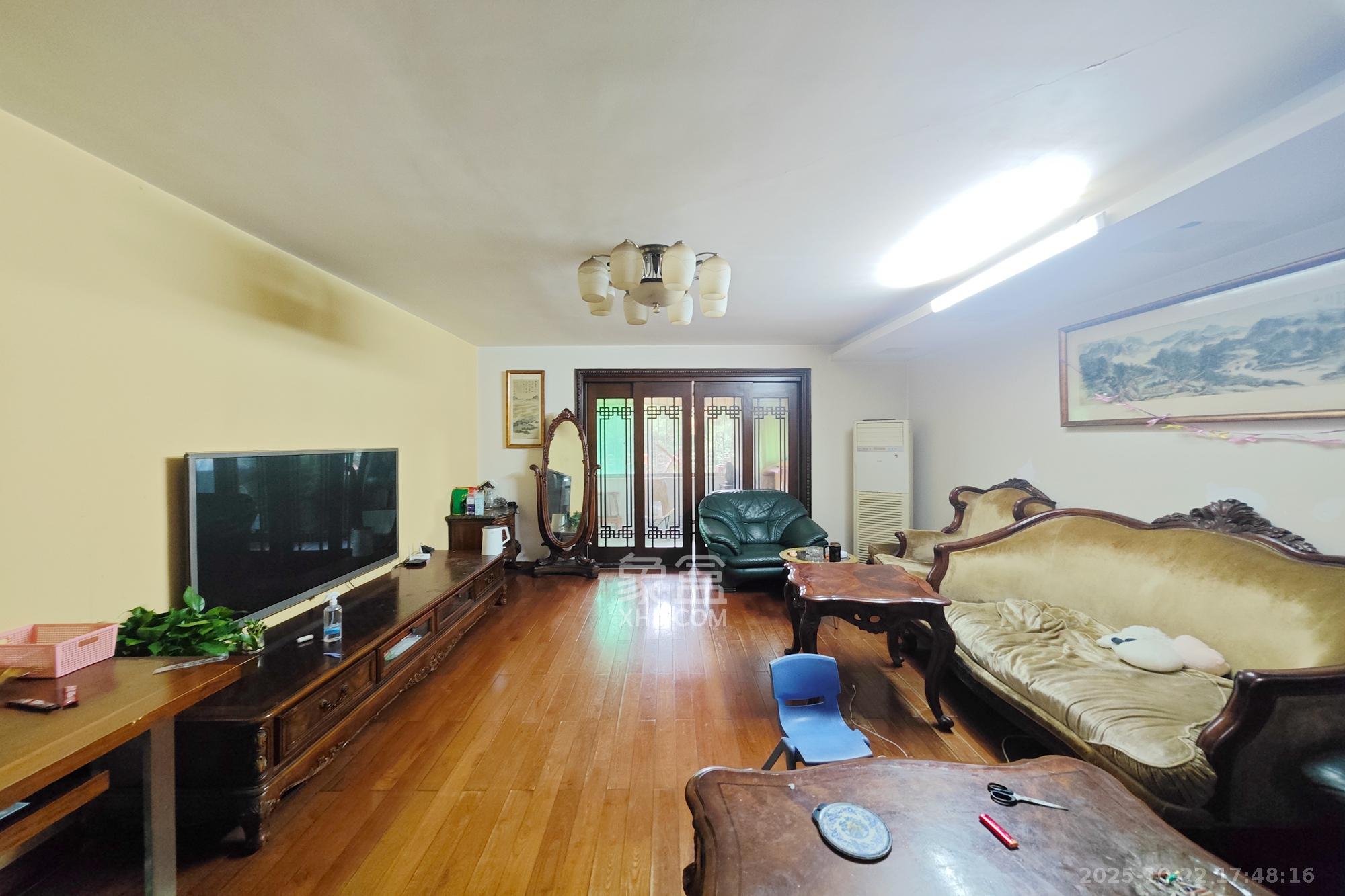 新华园  3室2厅2卫    90.0万 新华园  3室2厅2卫    90.0万