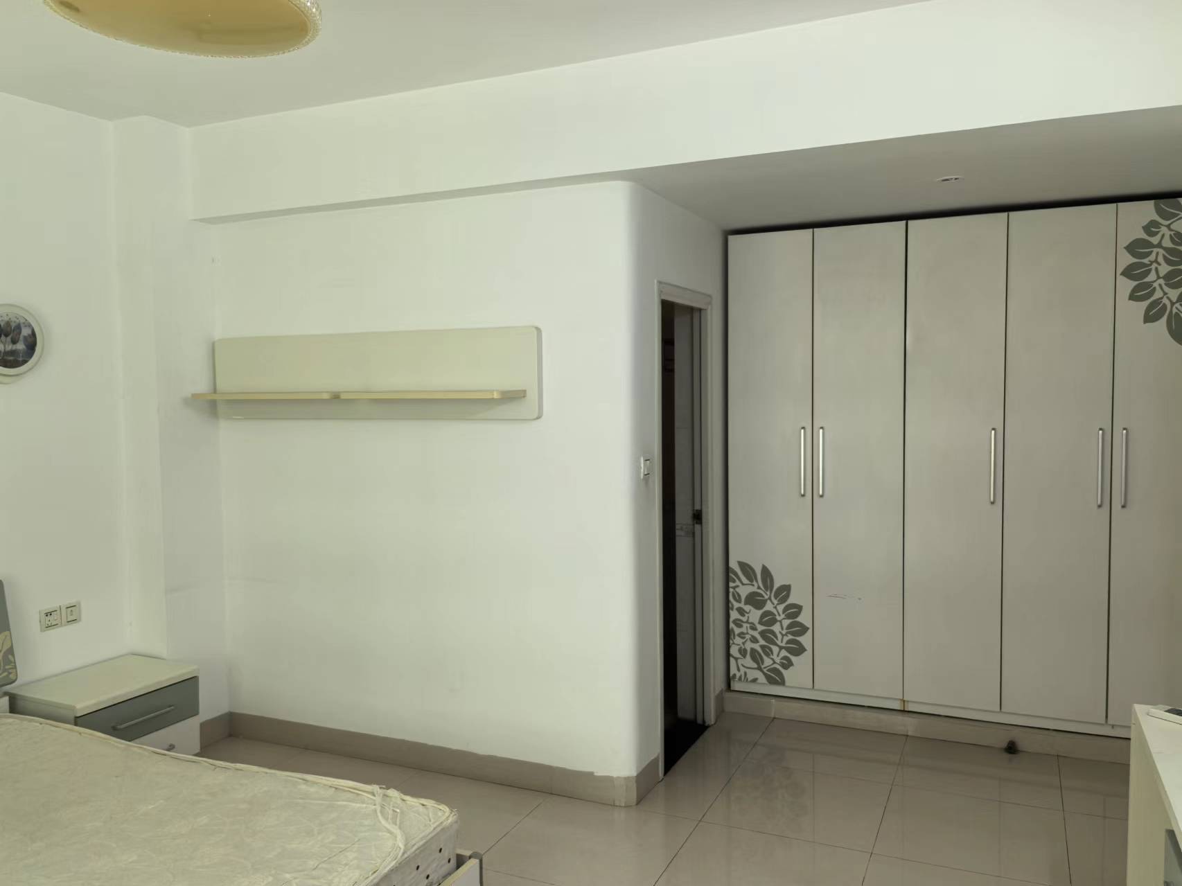 玉兰园  3室2厅2卫    3000.0元/月室内图