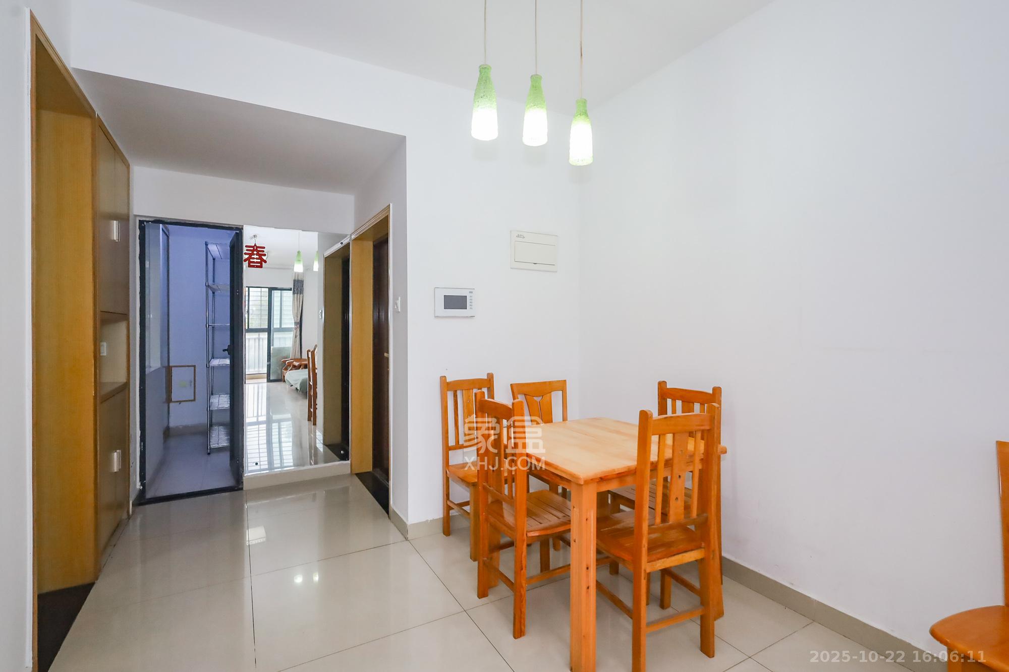 钰龙天下一期  3室2厅1卫    230.0万其他