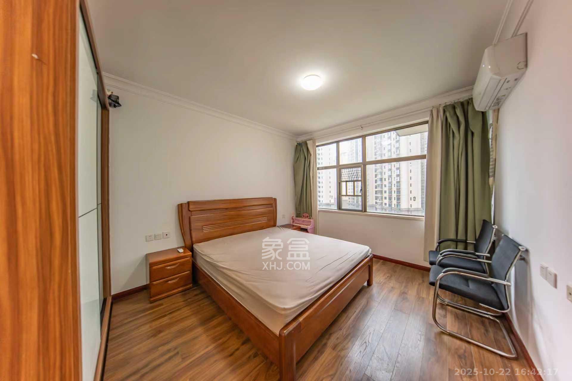 江山帝景哈佛  3室2厅1卫    2300.0元/月 江山帝景哈佛  3室2厅1卫    2300.0元/月室内图