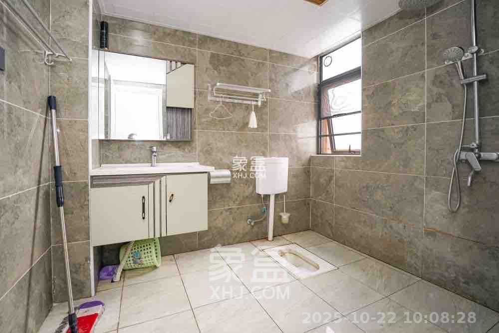 五矿万境蓝山  3室2厅1卫    2100.0元/月 五矿万境蓝山  3室2厅1卫    2100.0元/月室内图