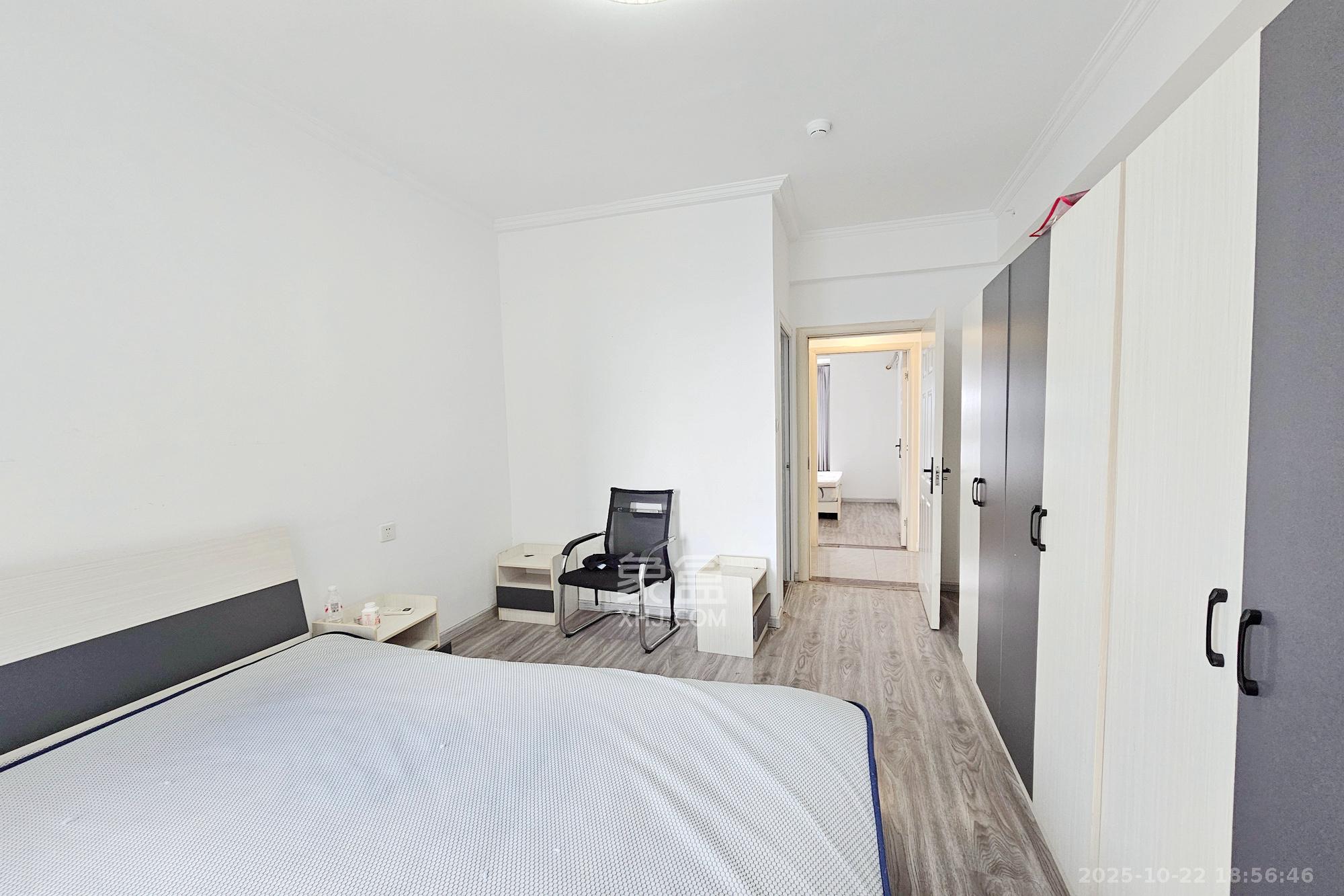 明昇壹城（明昇时代广场）二期  4室2厅2卫    172.0万卧室