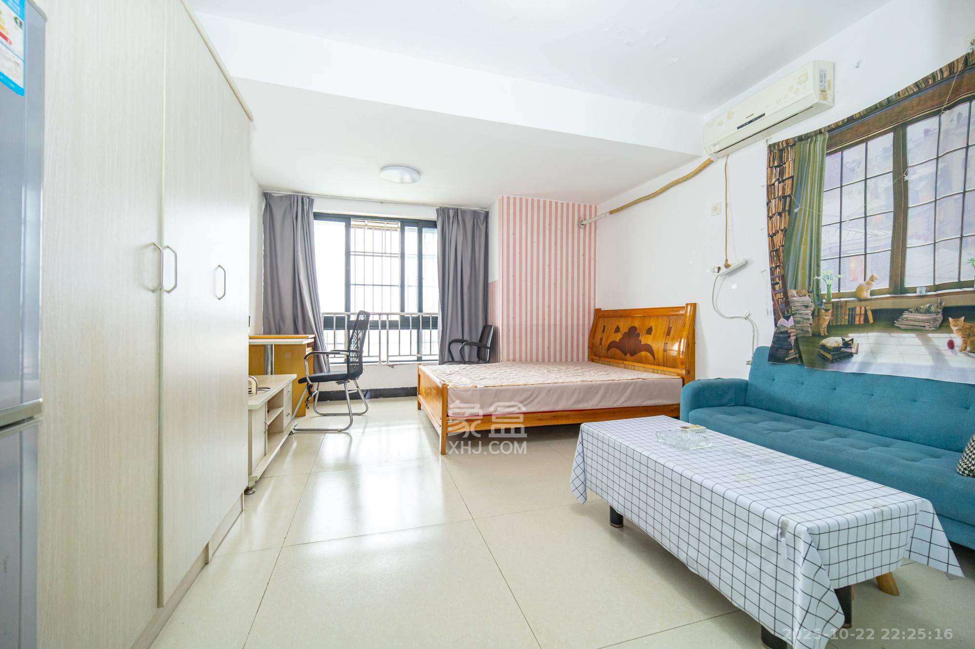 星沙派  1室1厅1卫    13.0万 星沙派  1室1厅1卫    13.0万客厅