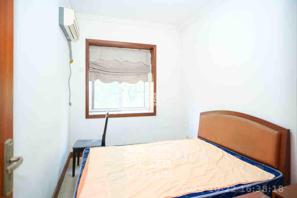 楚天家园  1室2厅2卫    2800.0元/月室内图