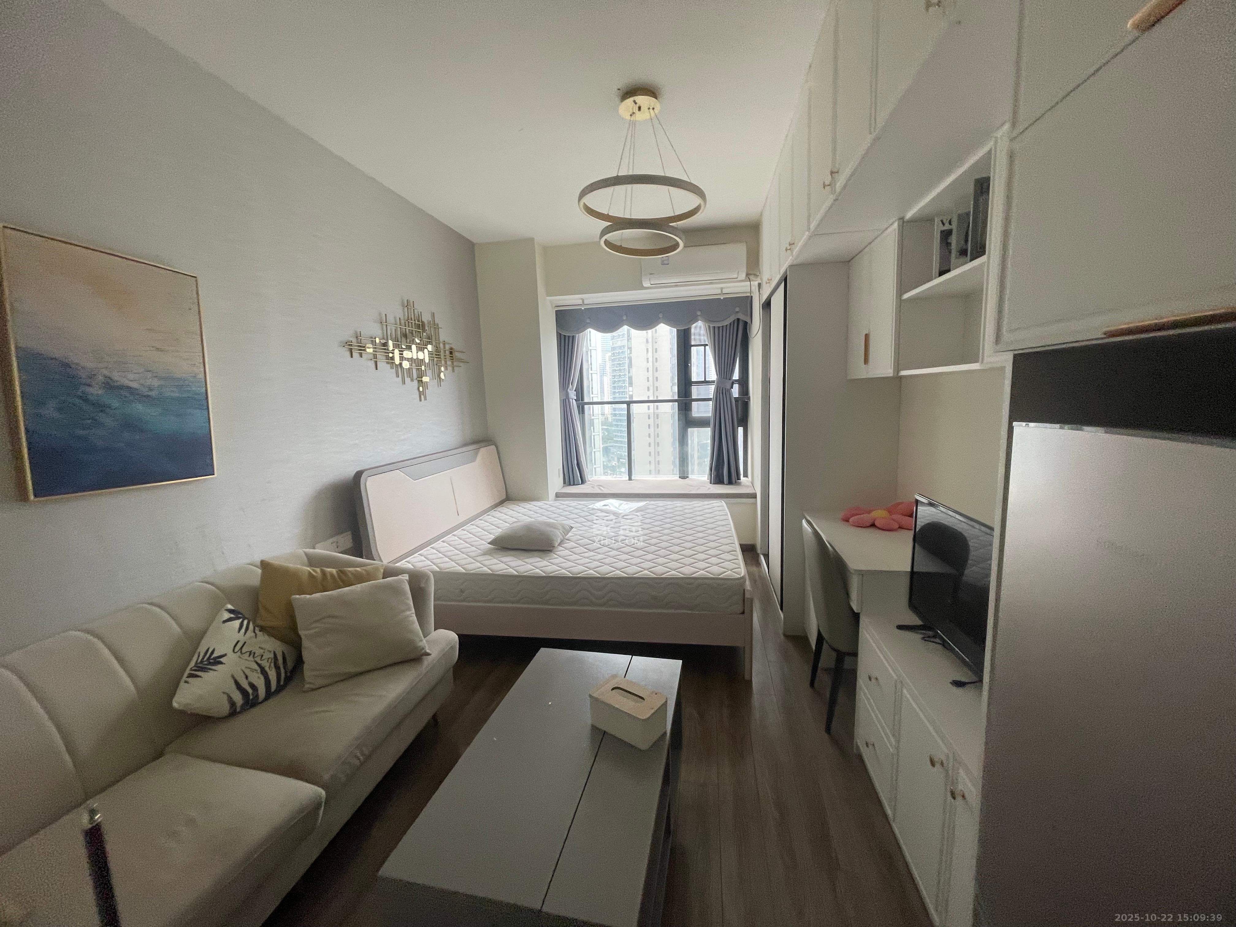 卓越浅水湾  1室0厅0卫    1600.0元/月 卓越浅水湾  1室0厅0卫    1600.0元/月