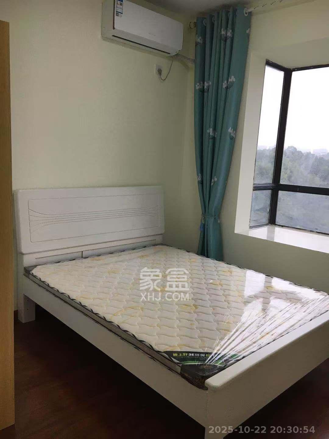 金鹰玖珑山  3室2厅1卫    2400.0元/月室内图