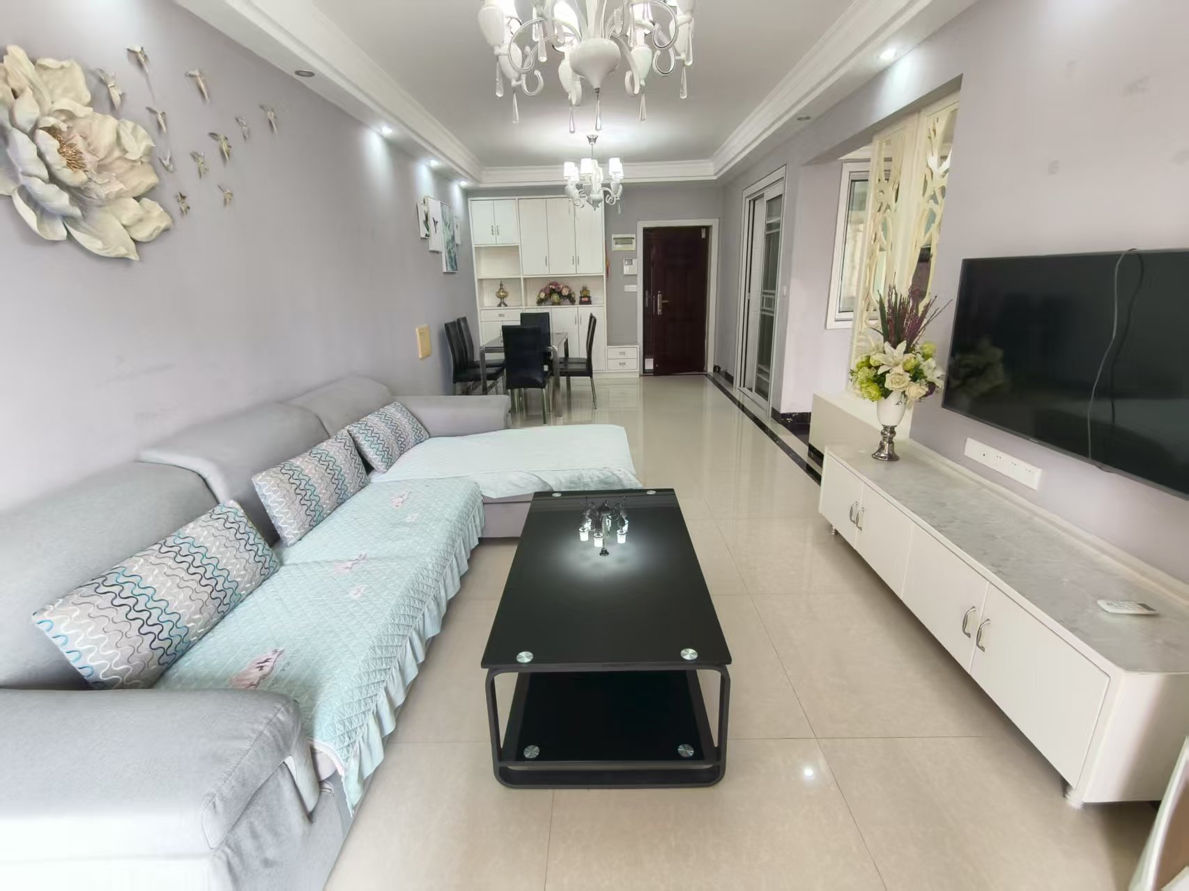 尚书房 2室2厅1卫 2000.0元/月 尚书房 2室2厅1卫 2000.0元/月室内图