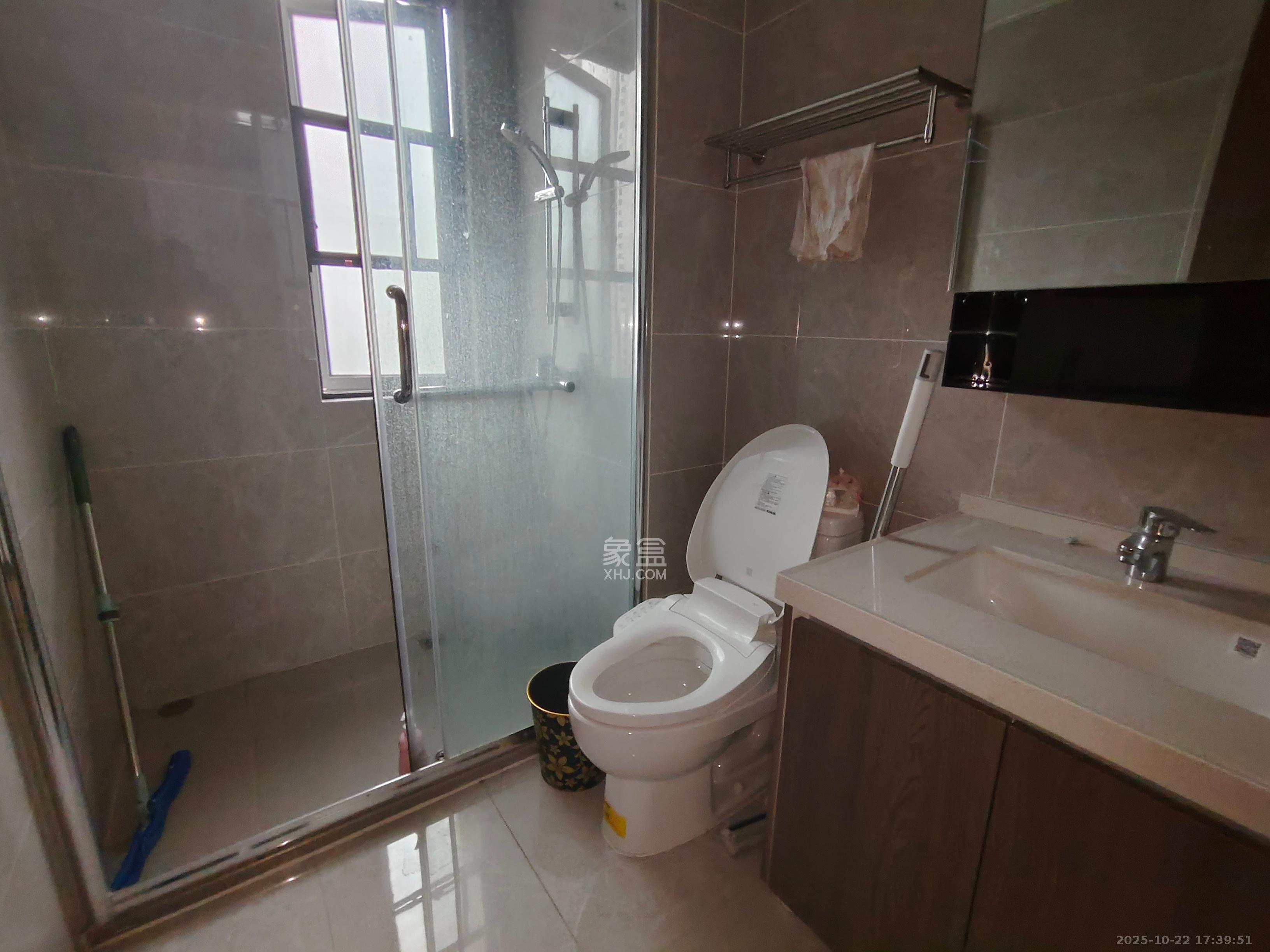 欣利梅溪左岸  4室2厅1卫    3380.0元/月室内图