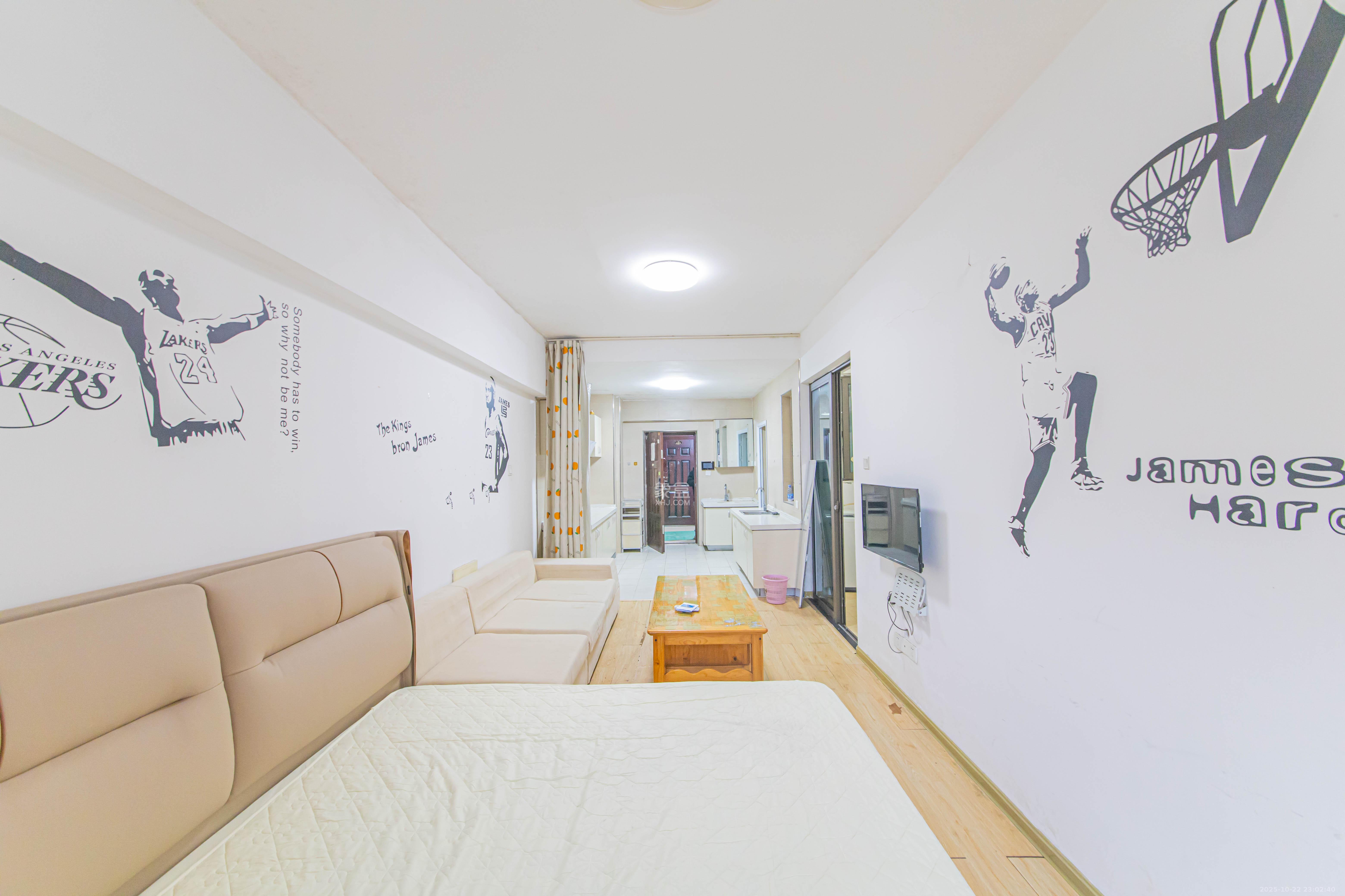 绿地公馆(绿地名邸) 1室1厅1卫 45.0万 绿地公馆(绿地名邸) 1室1厅1卫 45.0万客厅