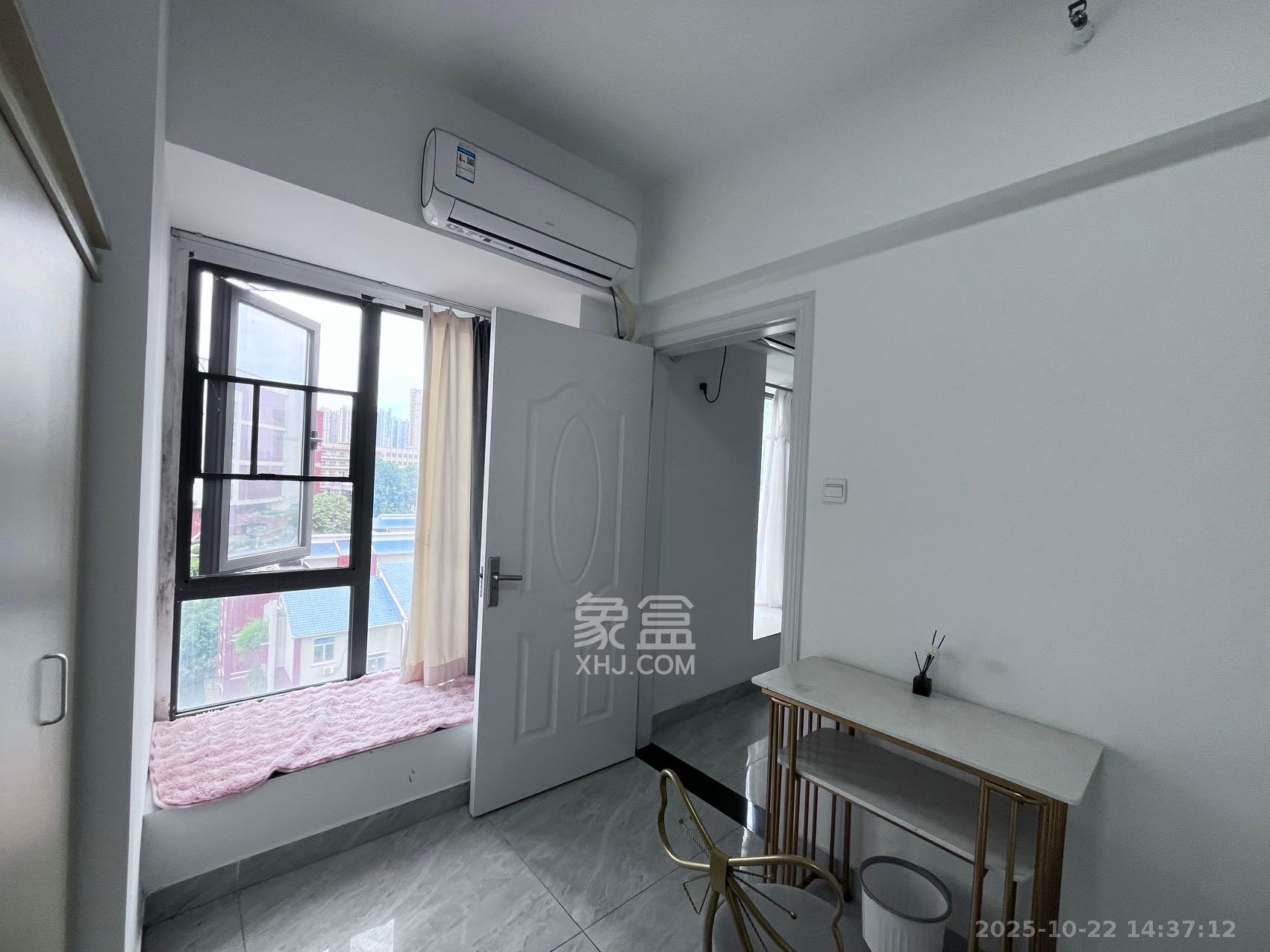 复地星光天地  1室0厅0卫    2100.0元/月 复地星光天地  1室0厅0卫    2100.0元/月室内图