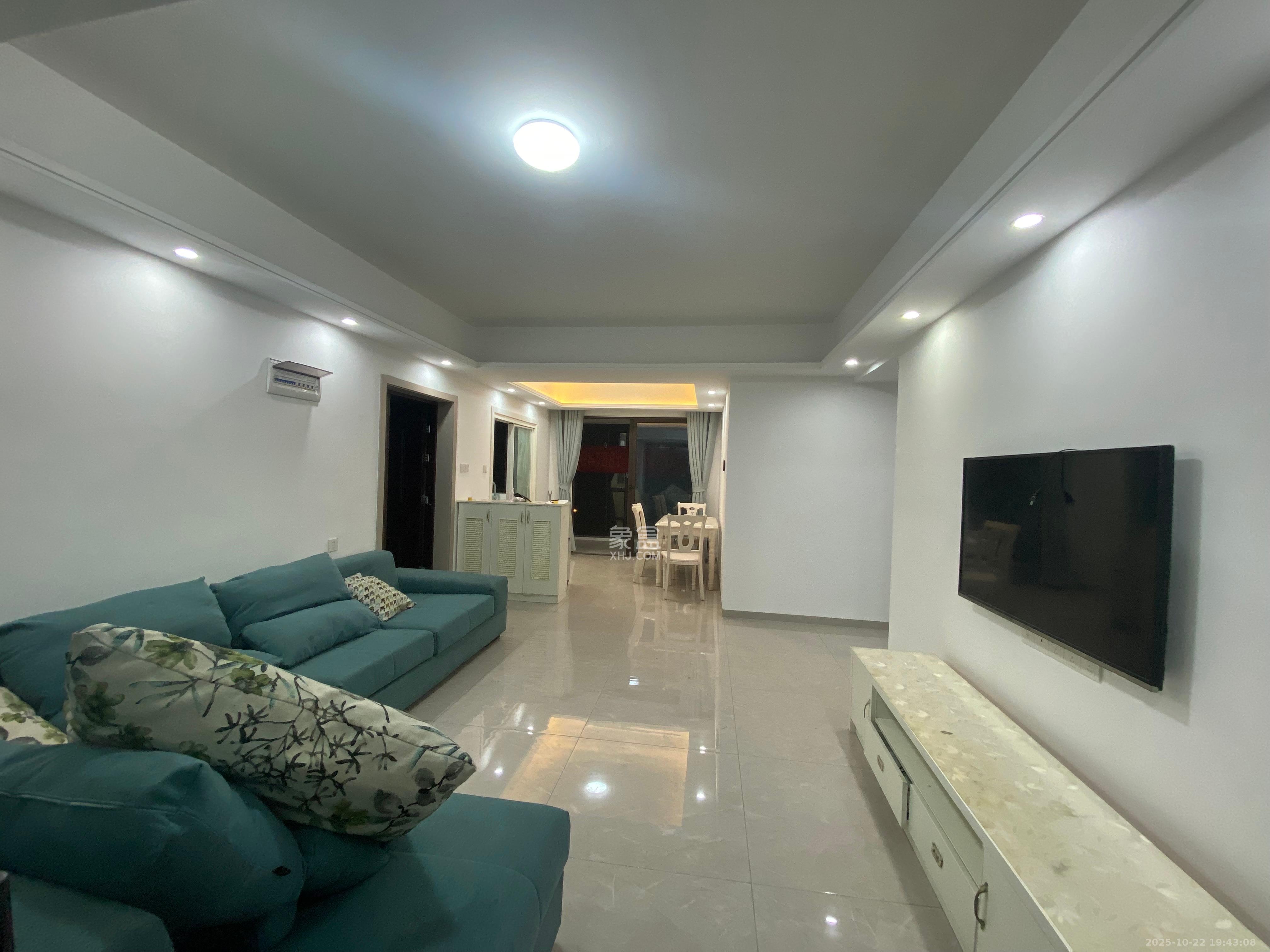 春晖花园 4室2厅2卫 2400.0元/月 春晖花园 4室2厅2卫 2400.0元/月室内图