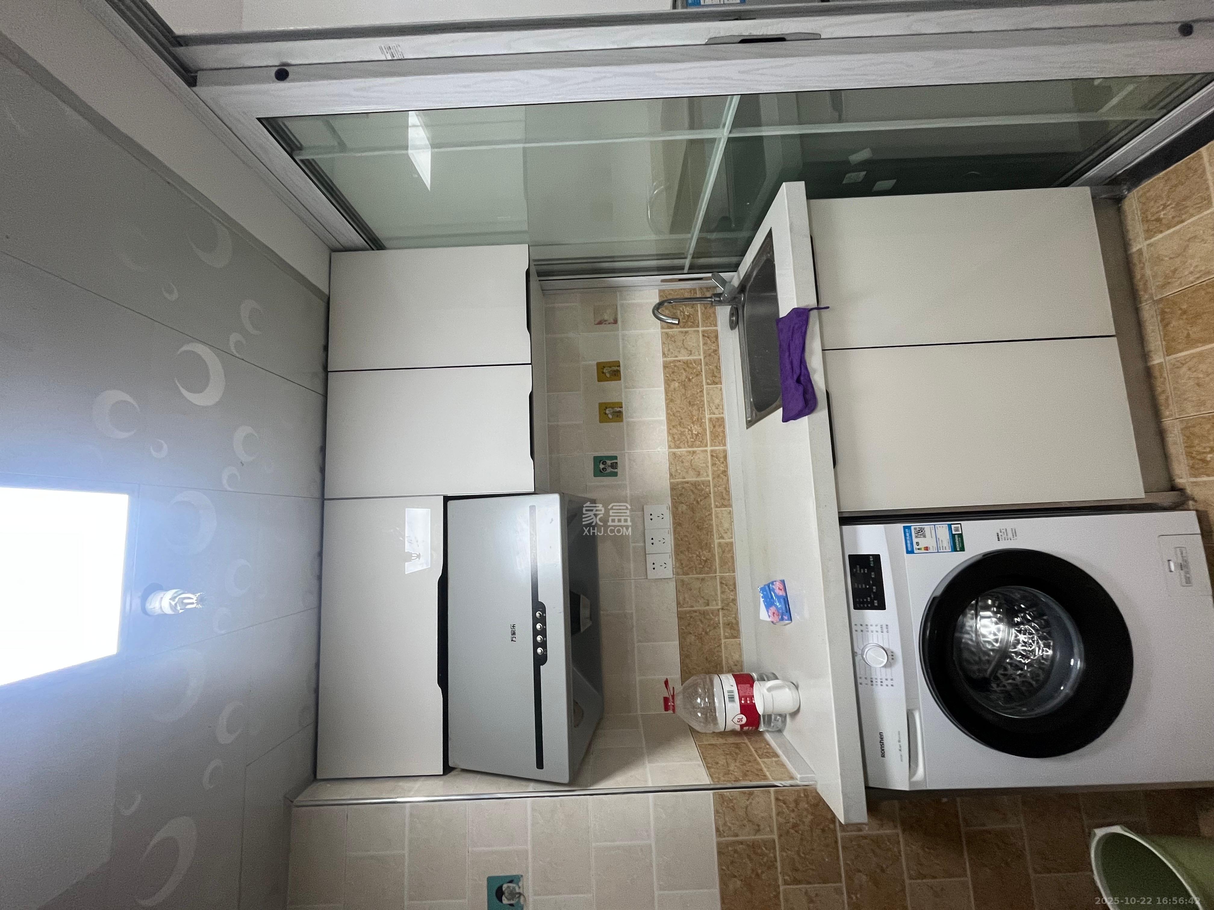 星城荣域  1室1厅1卫    1400.0元/月 星城荣域  1室1厅1卫    1400.0元/月室内图