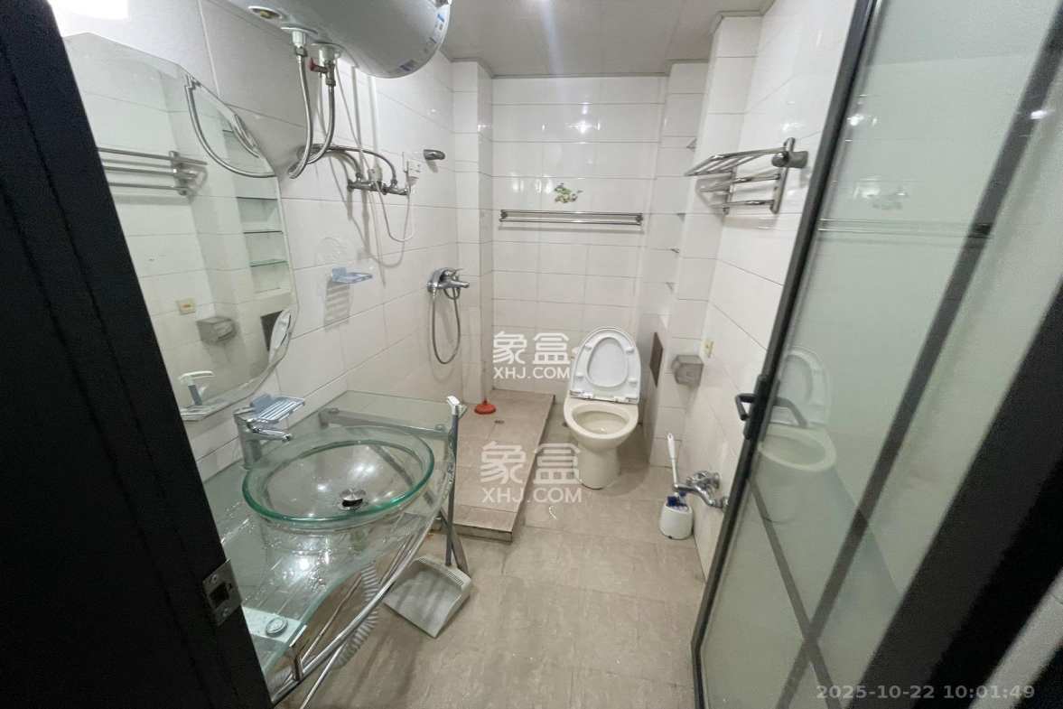 省交通科学研究院 3室2厅2卫 2300.0元/月 省交通科学研究院 3室2厅2卫 2300.0元/月室内图