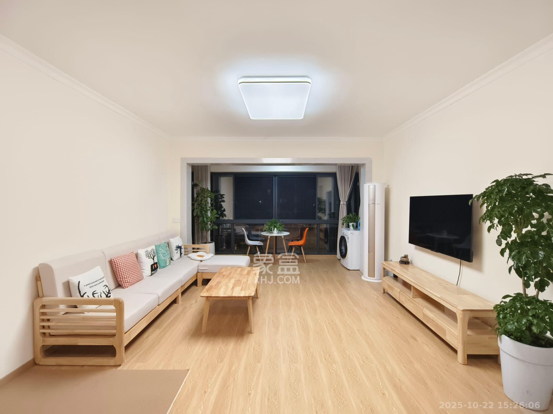 勤诚达新界  4室2厅2卫    2700.0元/月室内图