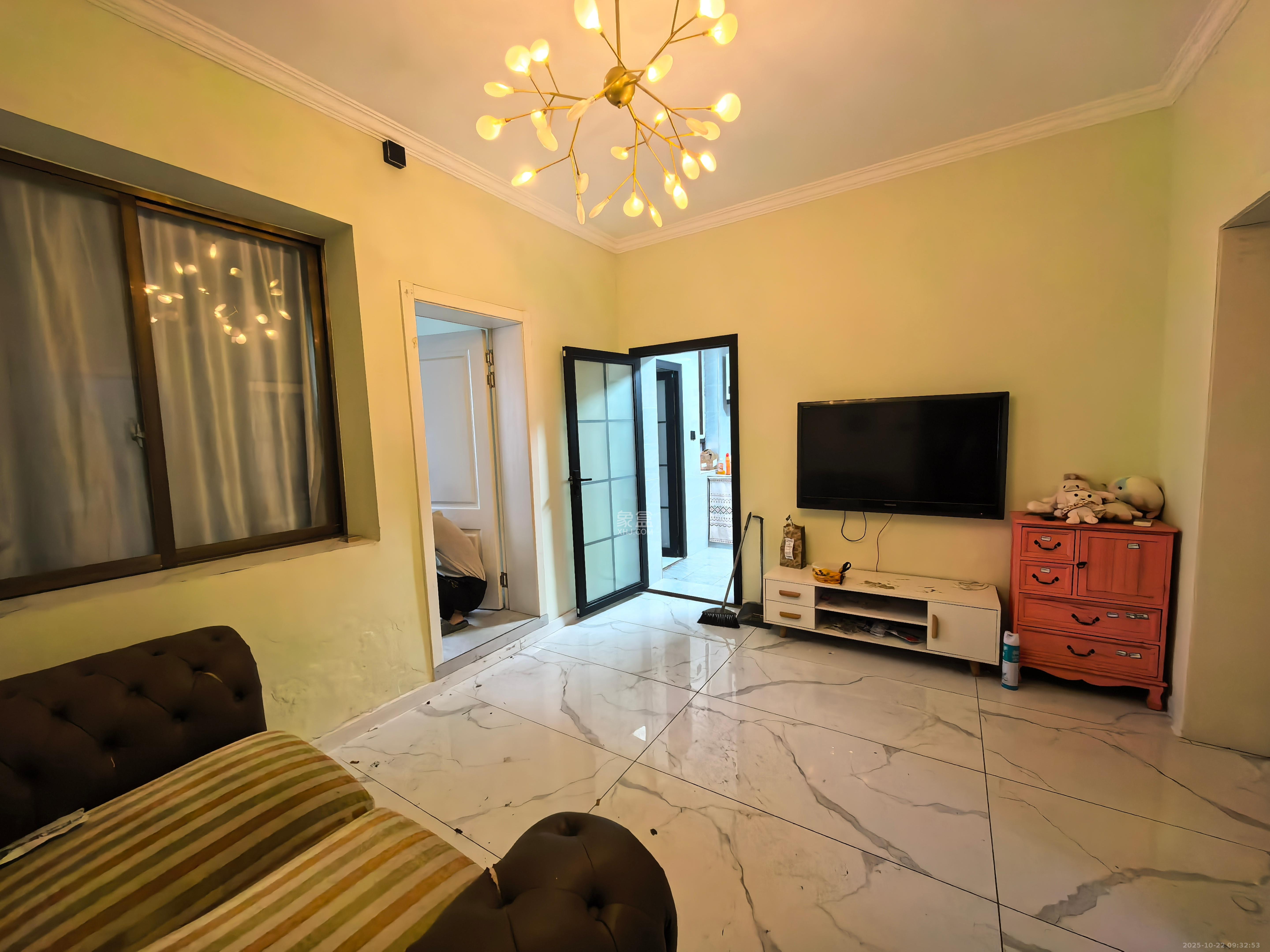 第五工程公司宿舍  3室2厅1卫    1800.0元/月室内图