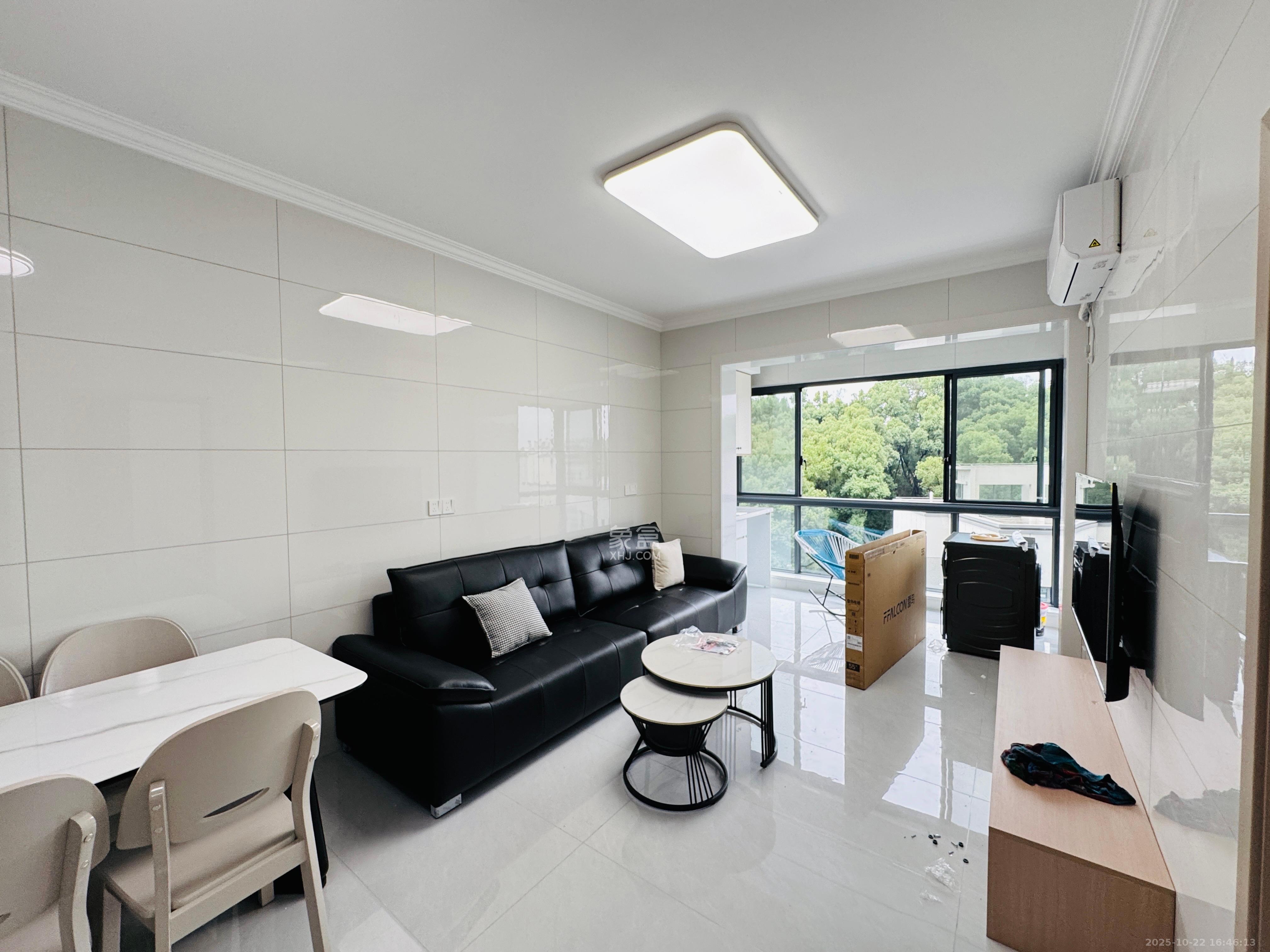 湖湘时代名邸公园壹号  2室1厅1卫    2400.0元/月 湖湘时代名邸公园壹号  2室1厅1卫    2400.0元/月室内图