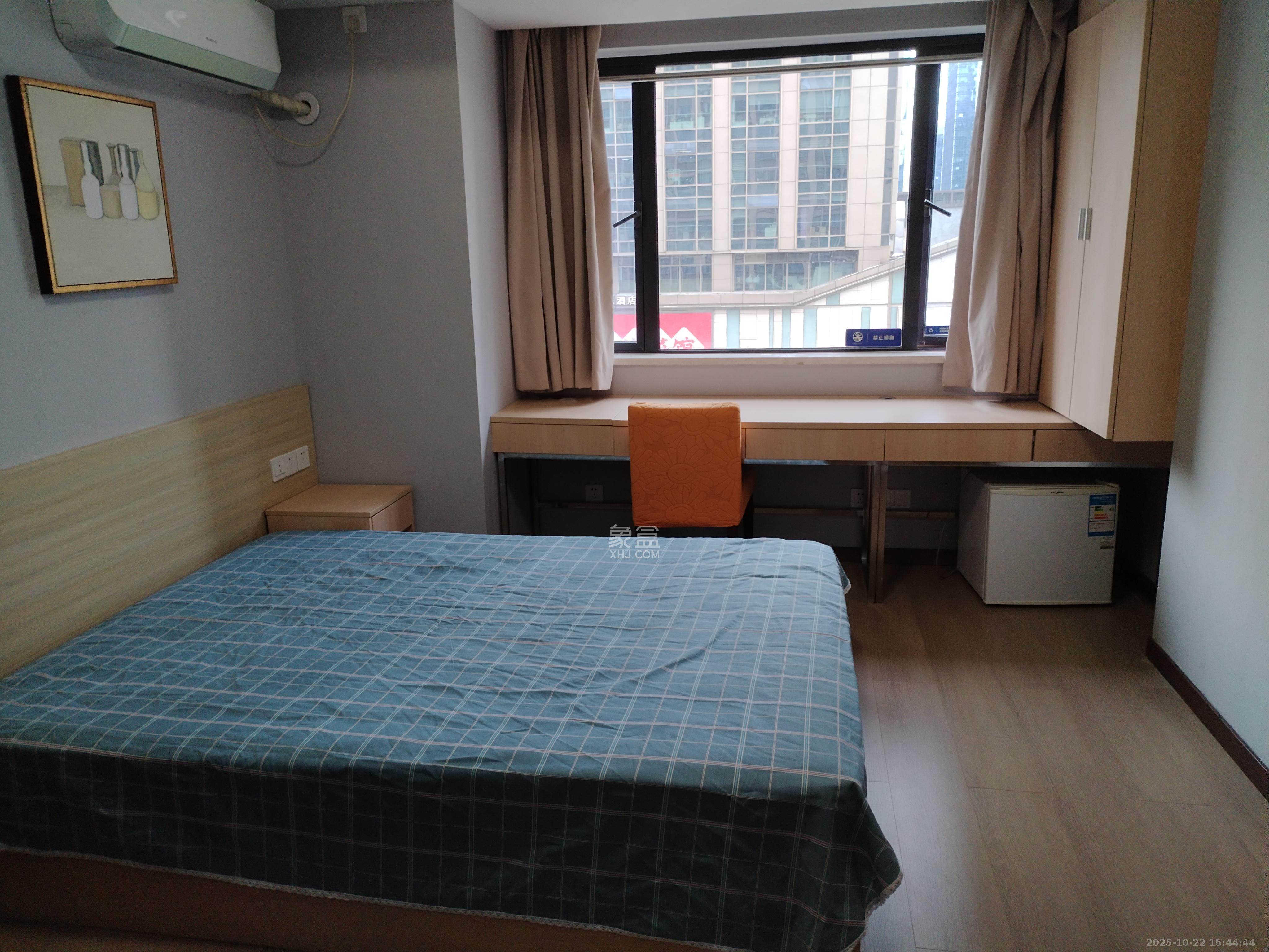 协信星澜汇  1室0厅1卫    1500.0元/月