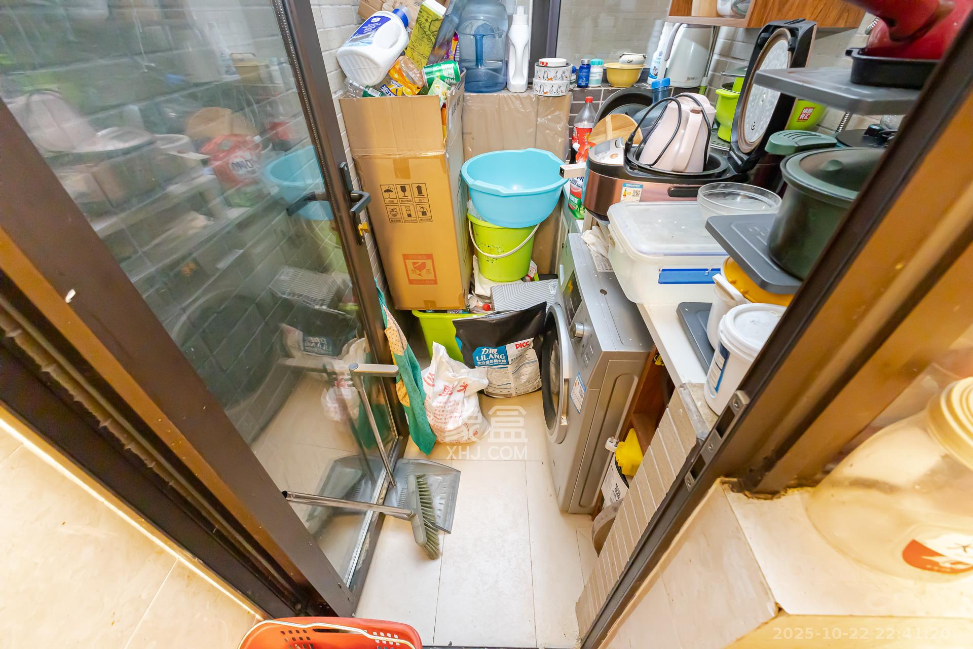 时代倾城二期  2室2厅1卫    56.0万阳台