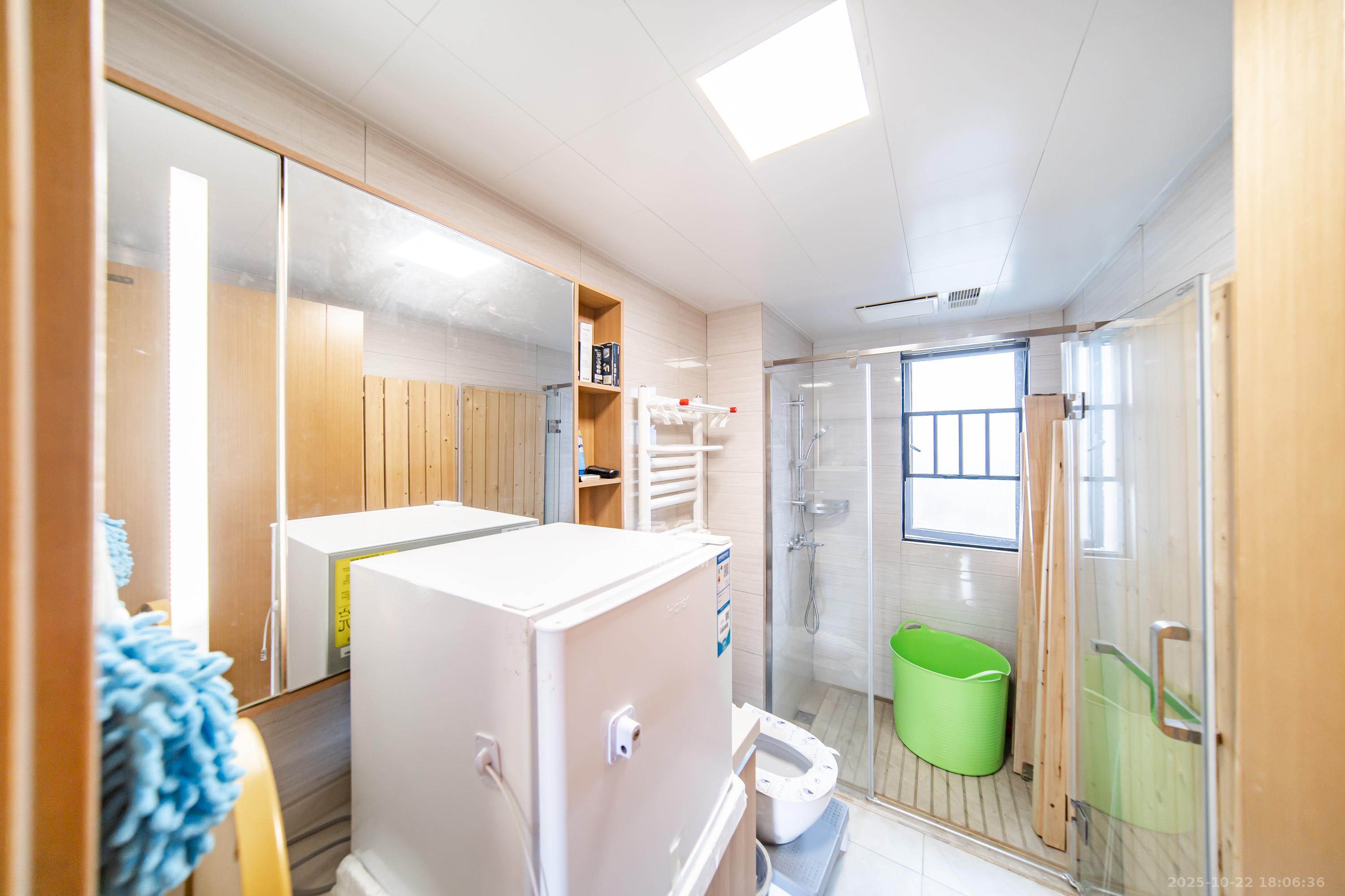 深业鹭栖府 4室2厅2卫 228.0万 深业鹭栖府 4室2厅2卫 228.0万卫生间