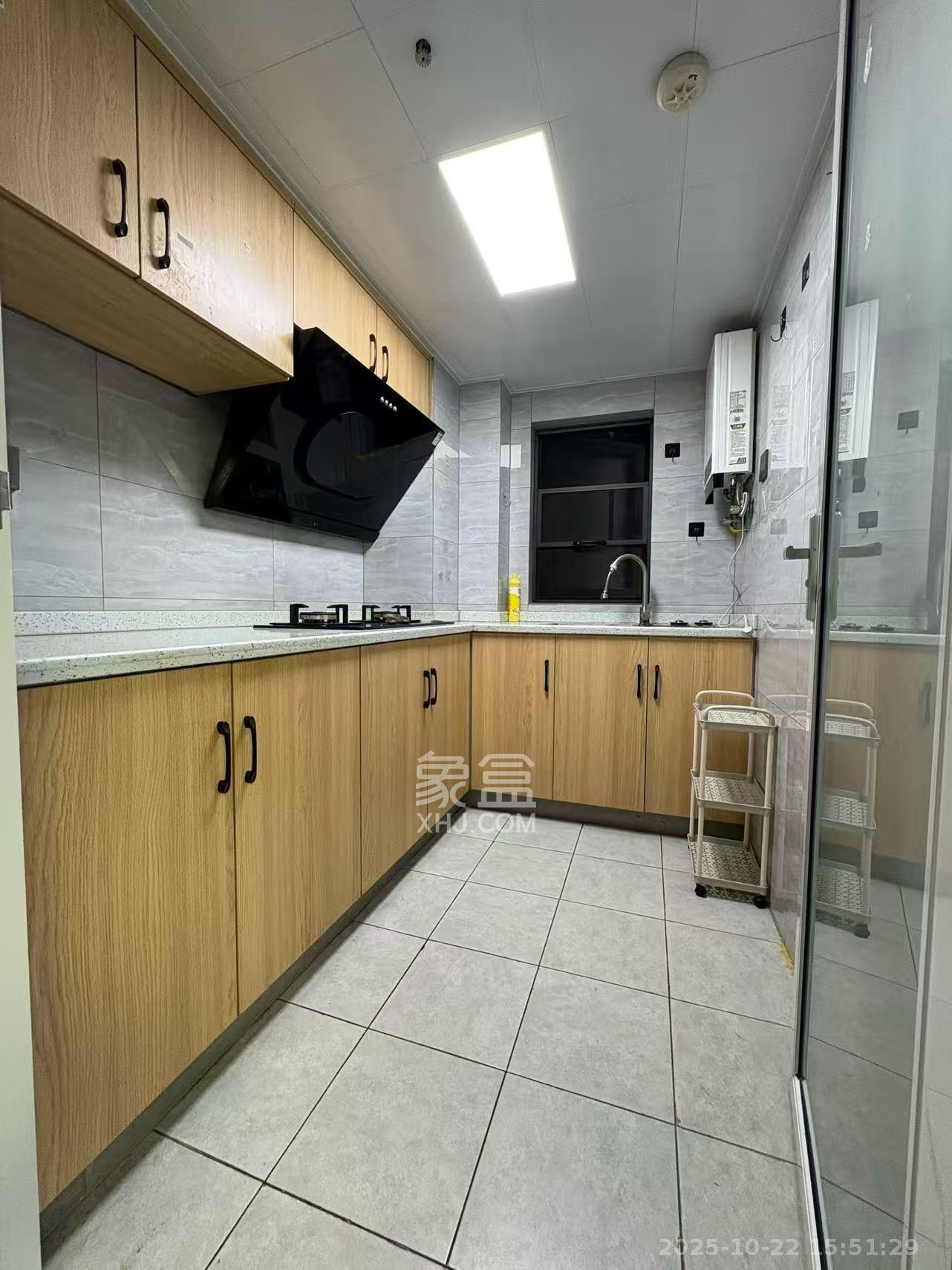 万科金色梦想B区  3室2厅2卫    2600.0元/月 万科金色梦想B区  3室2厅2卫    2600.0元/月室内图