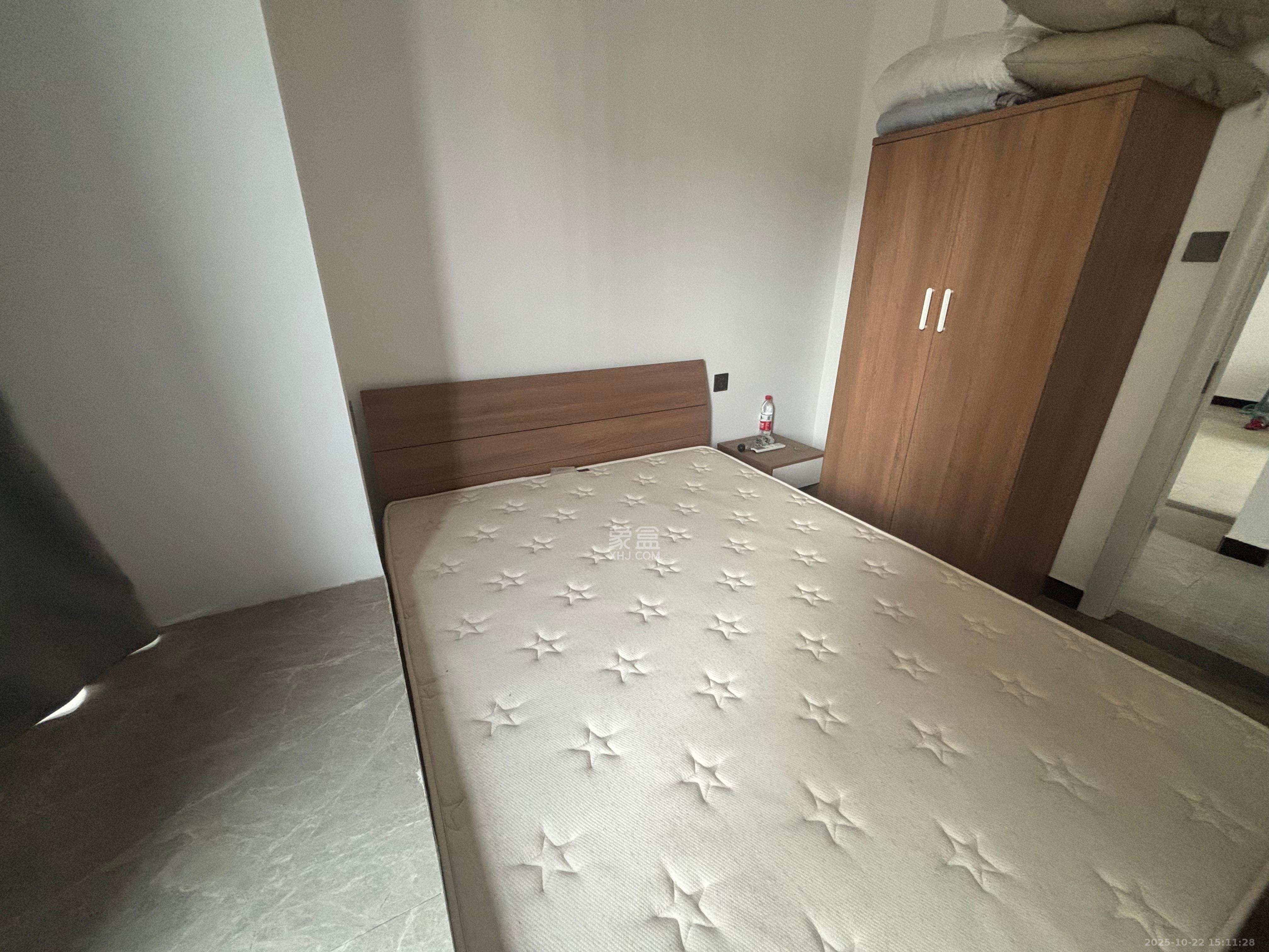 合能枫丹丽舍(柏悦名苑)  3室2厅1卫    2400.0元/月 合能枫丹丽舍(柏悦名苑)  3室2厅1卫    2400.0元/月室内图