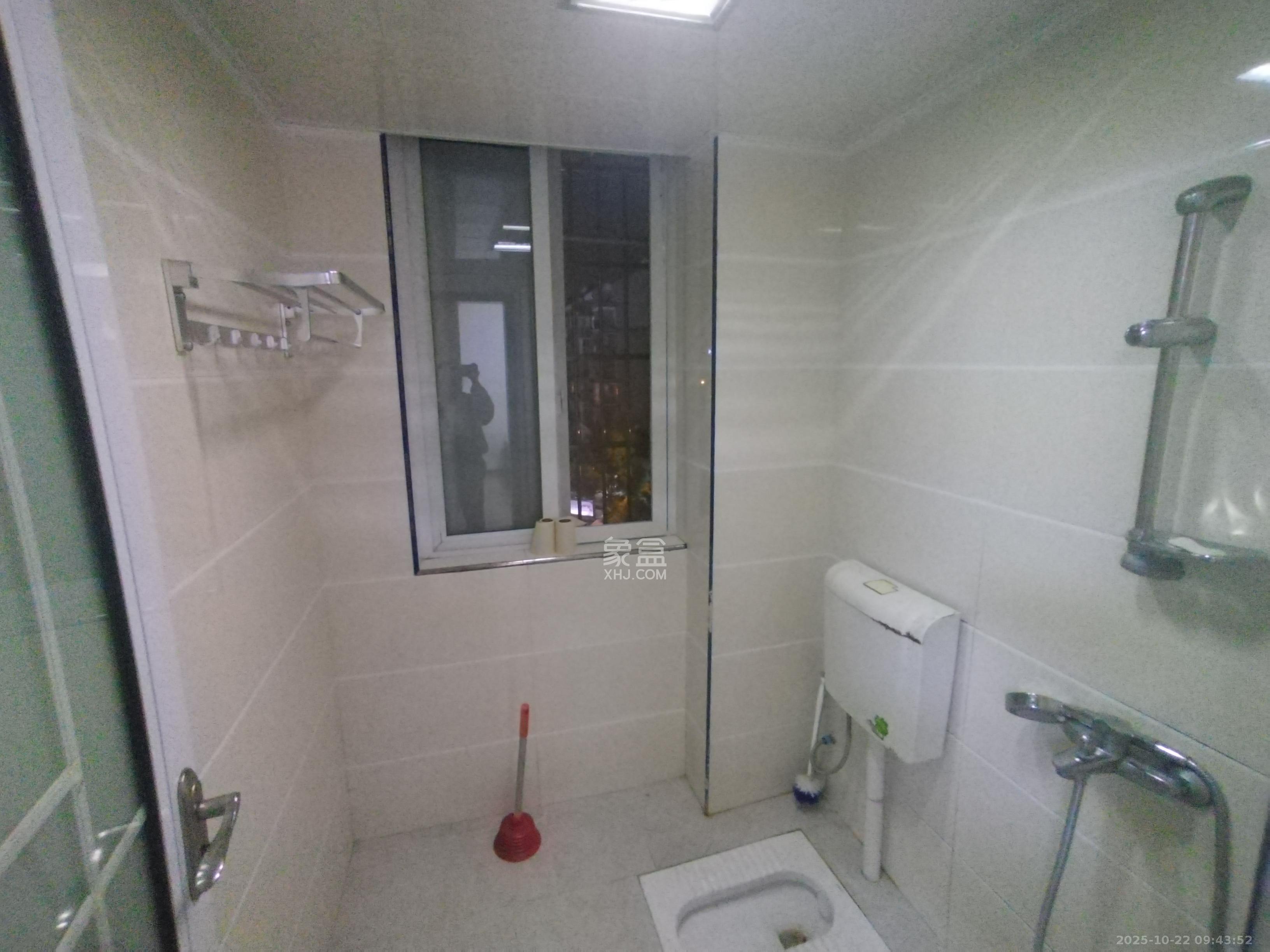 谷山庭院二期  2室2厅1卫    1600.0元/月室内图