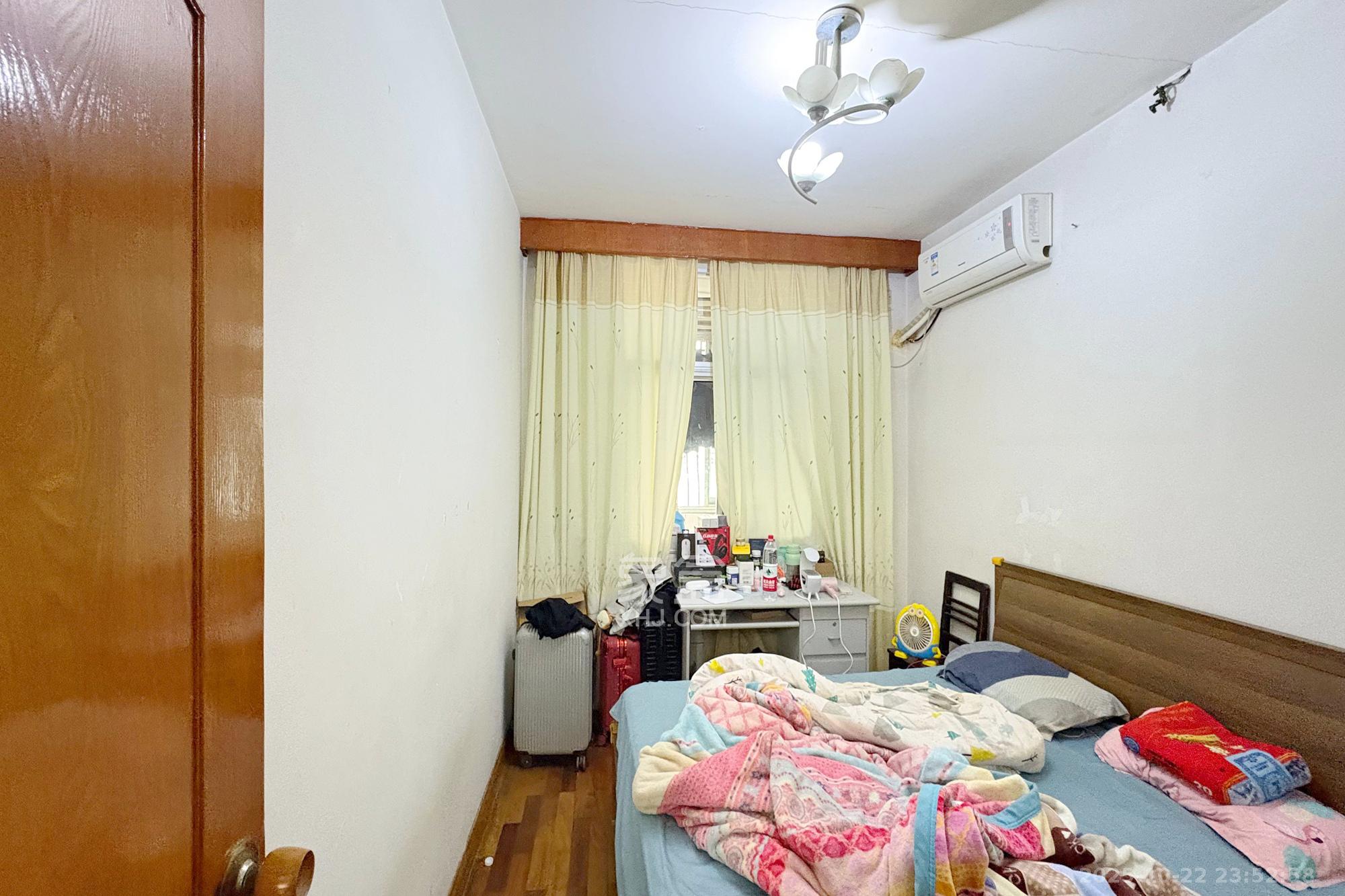 省建苑小区  3室1厅1卫    55.0万卧室