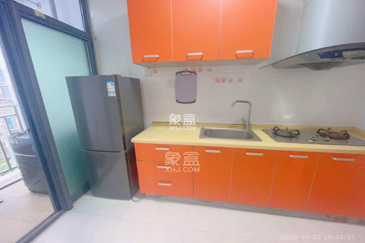 湘域中央  1室1厅1卫    1800.0元/月 湘域中央  1室1厅1卫    1800.0元/月室内图