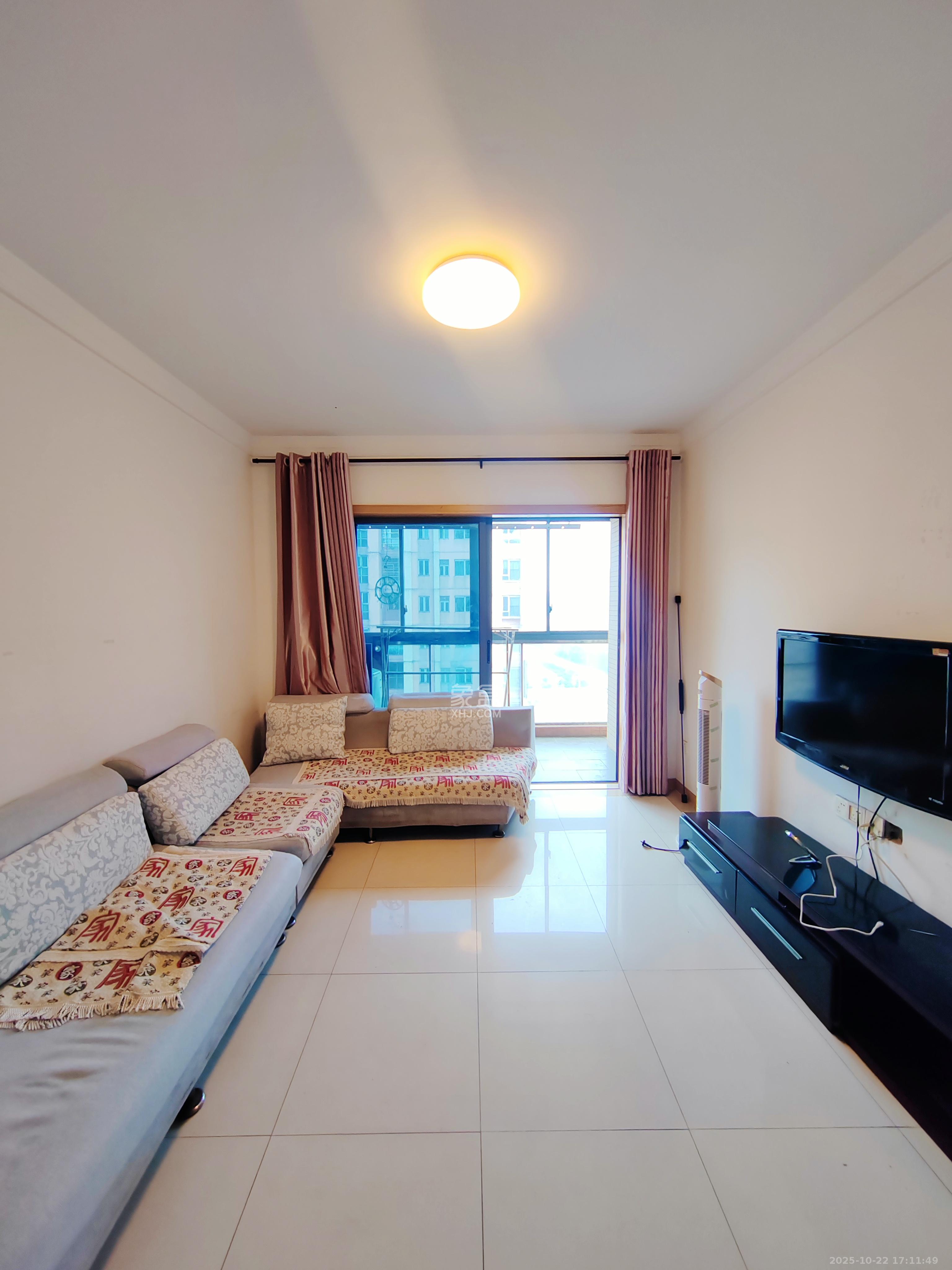 珠江花城三期锦鲤  2室2厅1卫    2200.0元/月 珠江花城三期锦鲤  2室2厅1卫    2200.0元/月