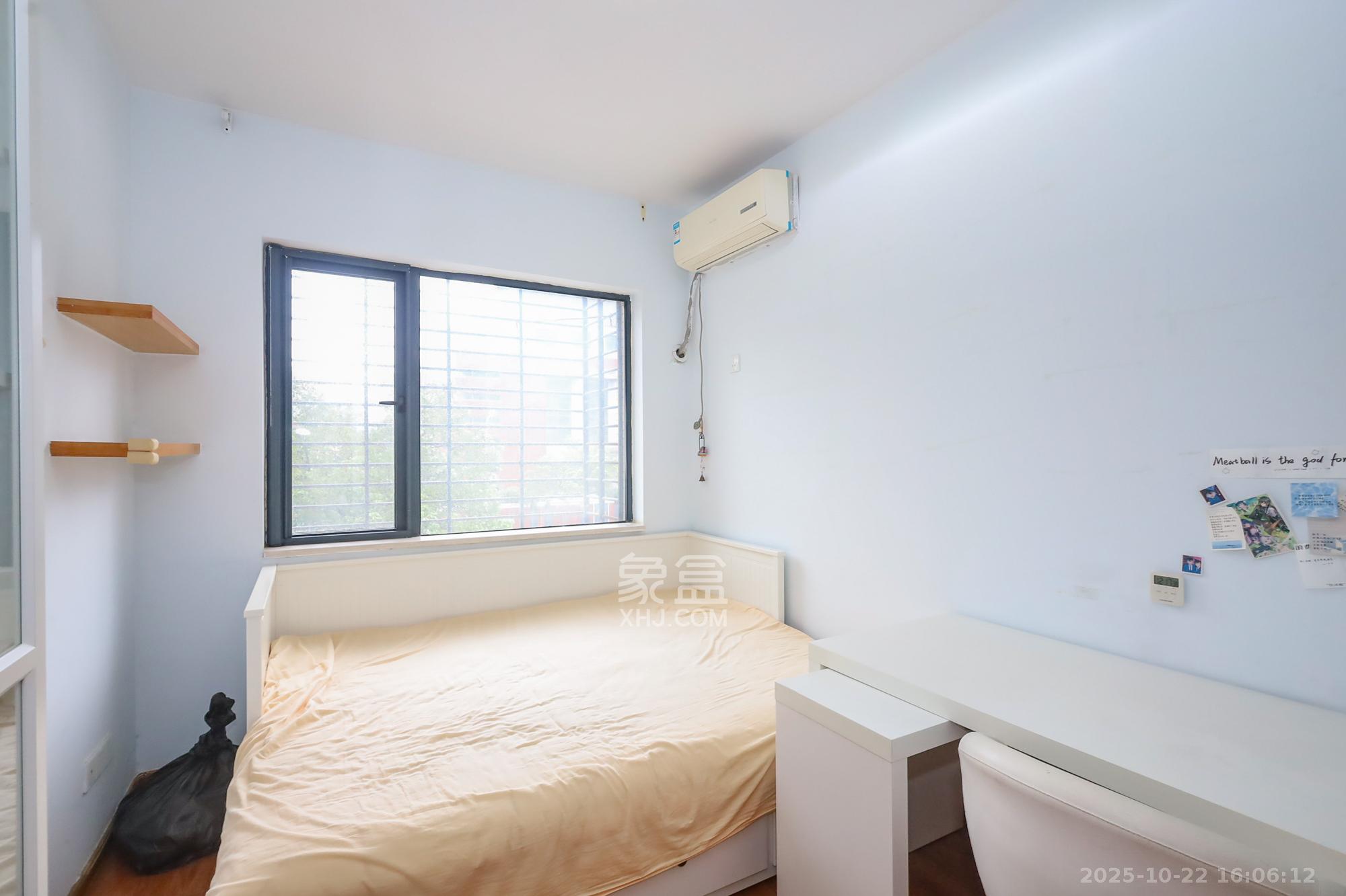 钰龙天下一期  3室2厅1卫    230.0万 钰龙天下一期  3室2厅1卫    230.0万卧室