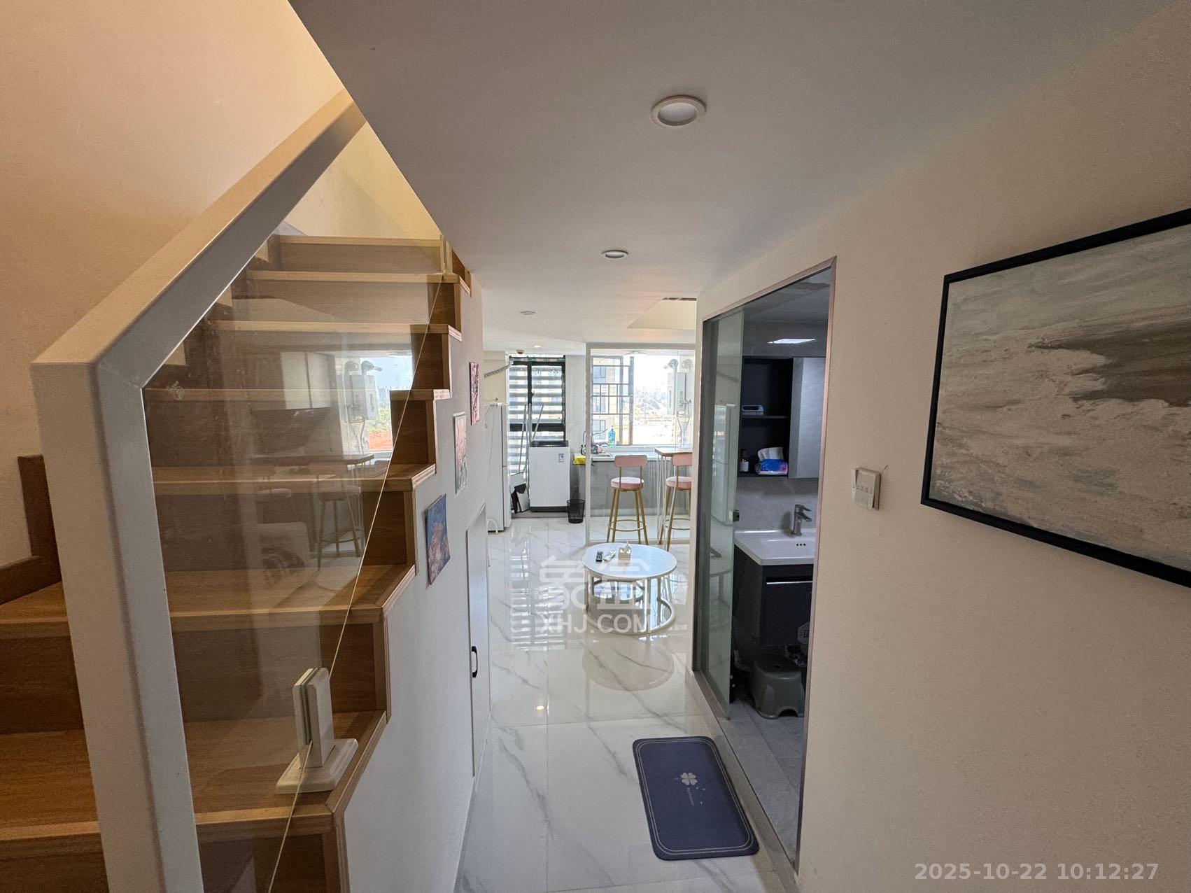 九玺铭城(九玺华府)  2室1厅1卫    2200.0元/月 九玺铭城(九玺华府)  2室1厅1卫    2200.0元/月室内图