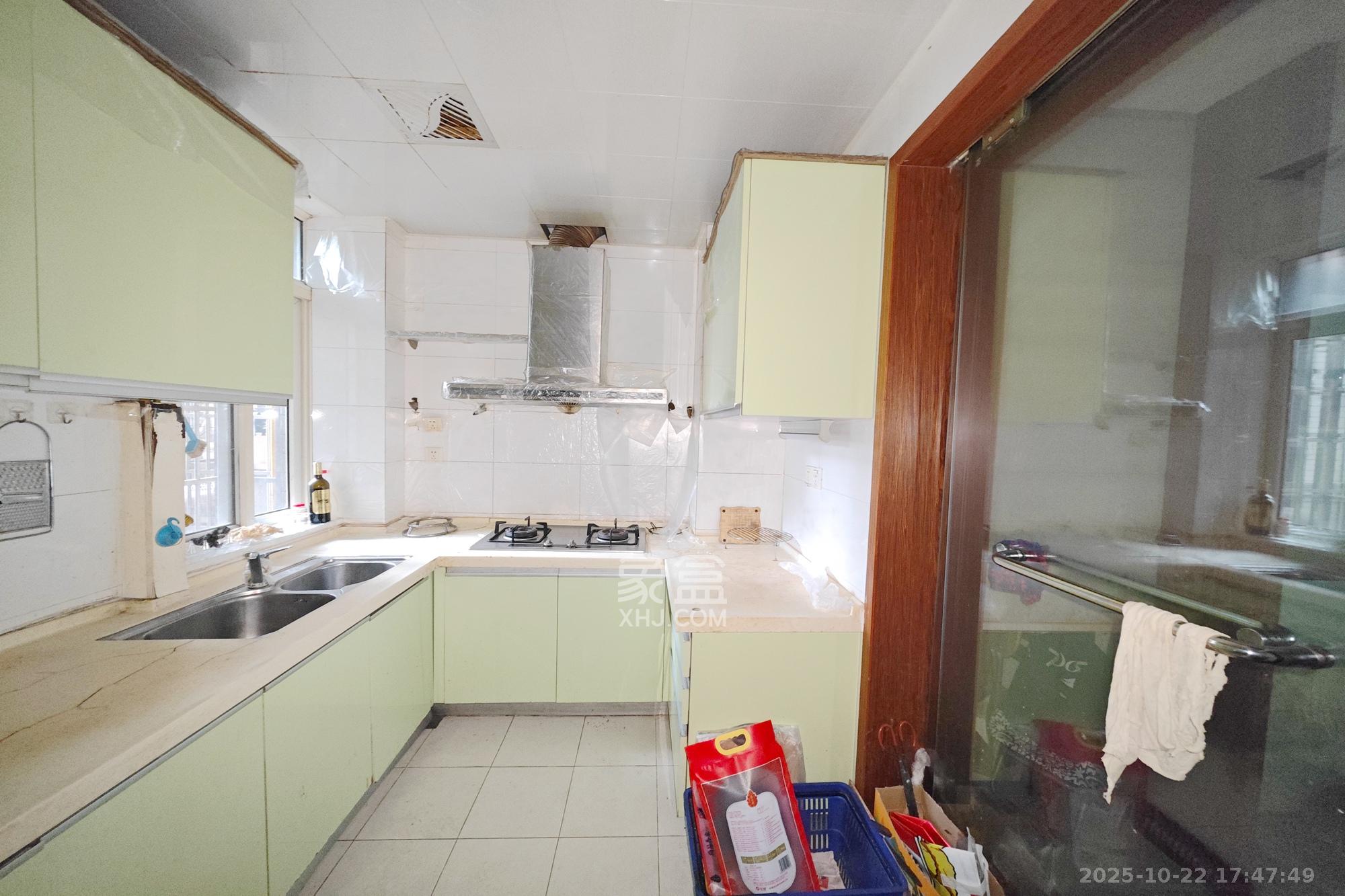 鑫天佳园 3室2厅2卫 105.0万 鑫天佳园 3室2厅2卫 105.0万厨房