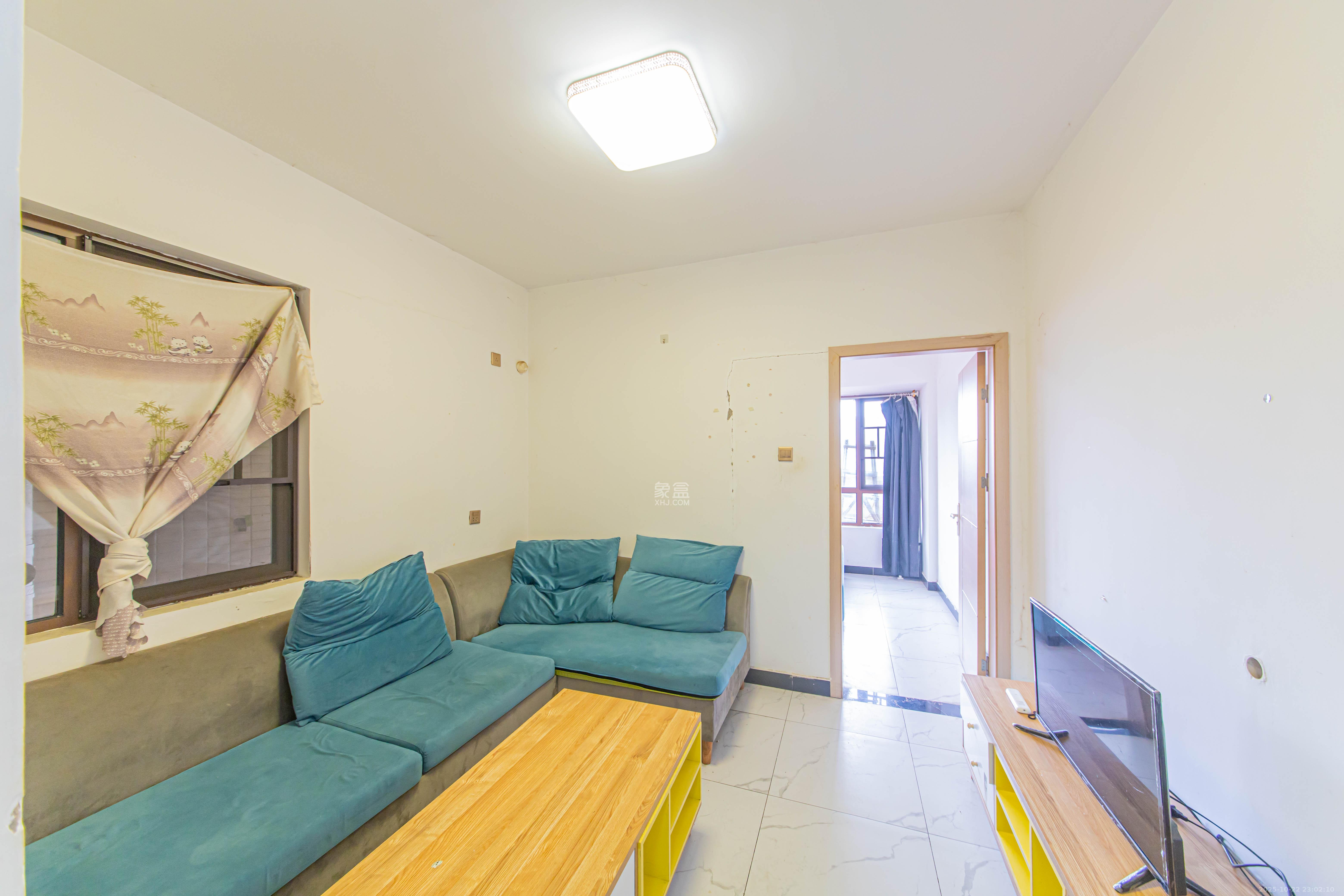 金房奥斯卡  1室1厅1卫    30.0万客厅